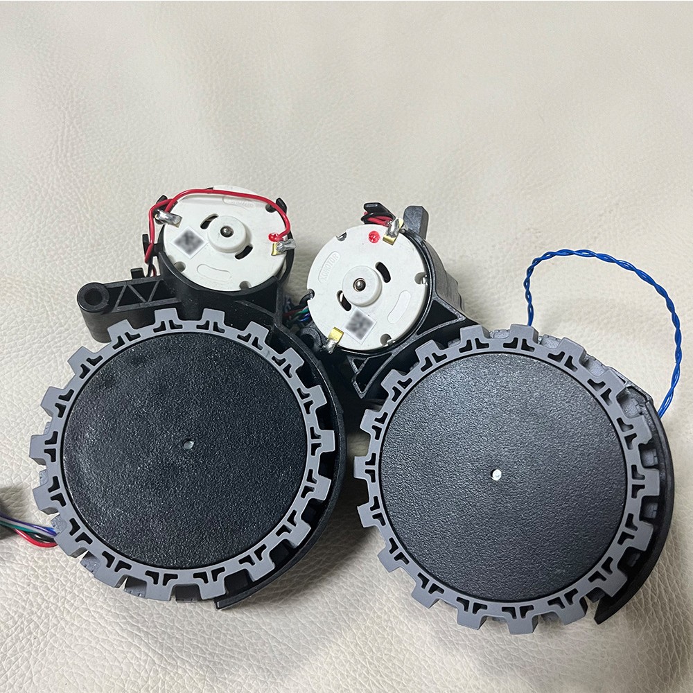 Left & Right Wheel Replacement For ECOVACS X8 X8Pro T50Pro Vacuum Cleaner Parts
