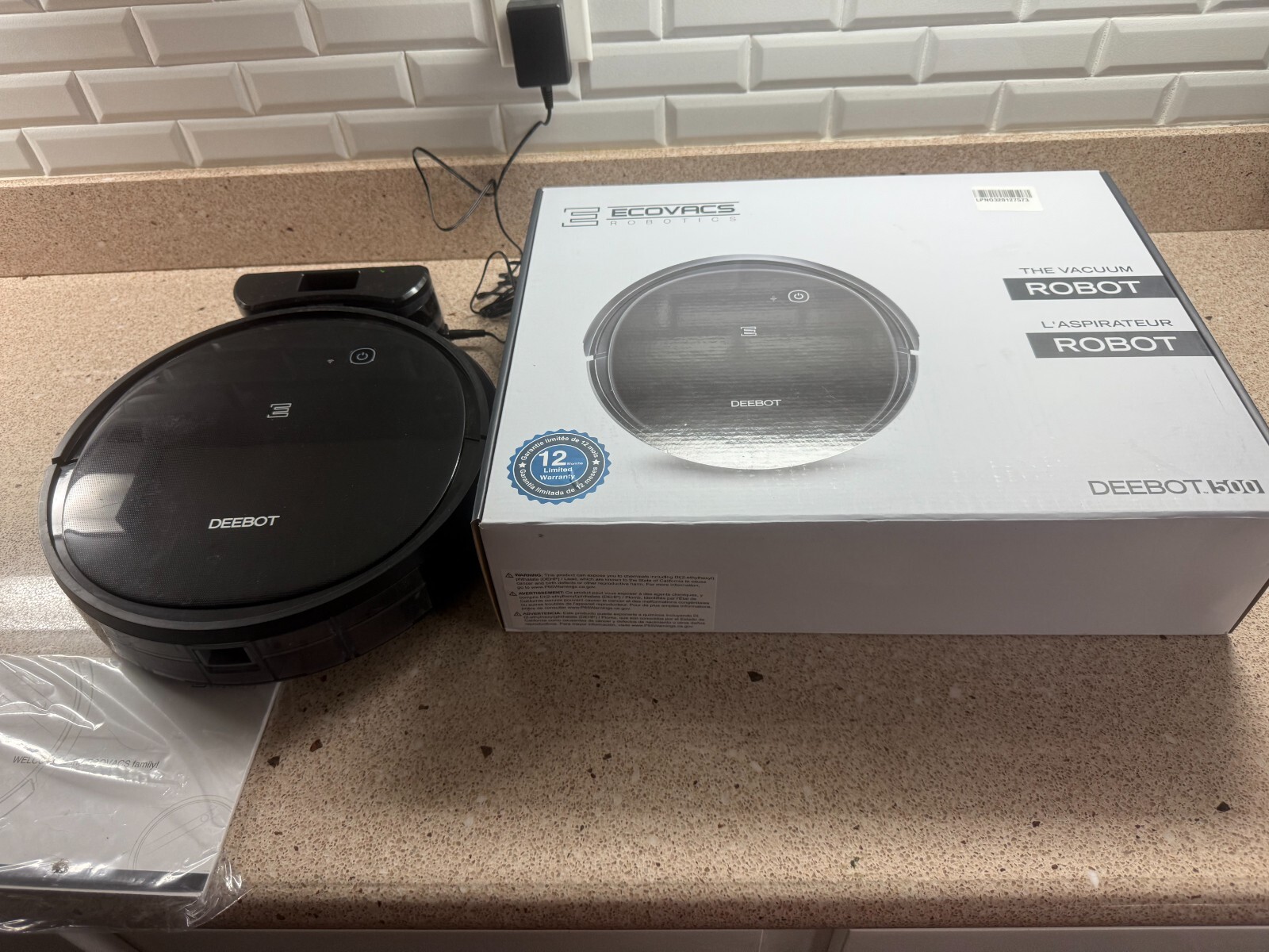 Ecovacs rootics DEEBOT 500 Wi-Fi & App Controlled Vacuum Robot- Black/used