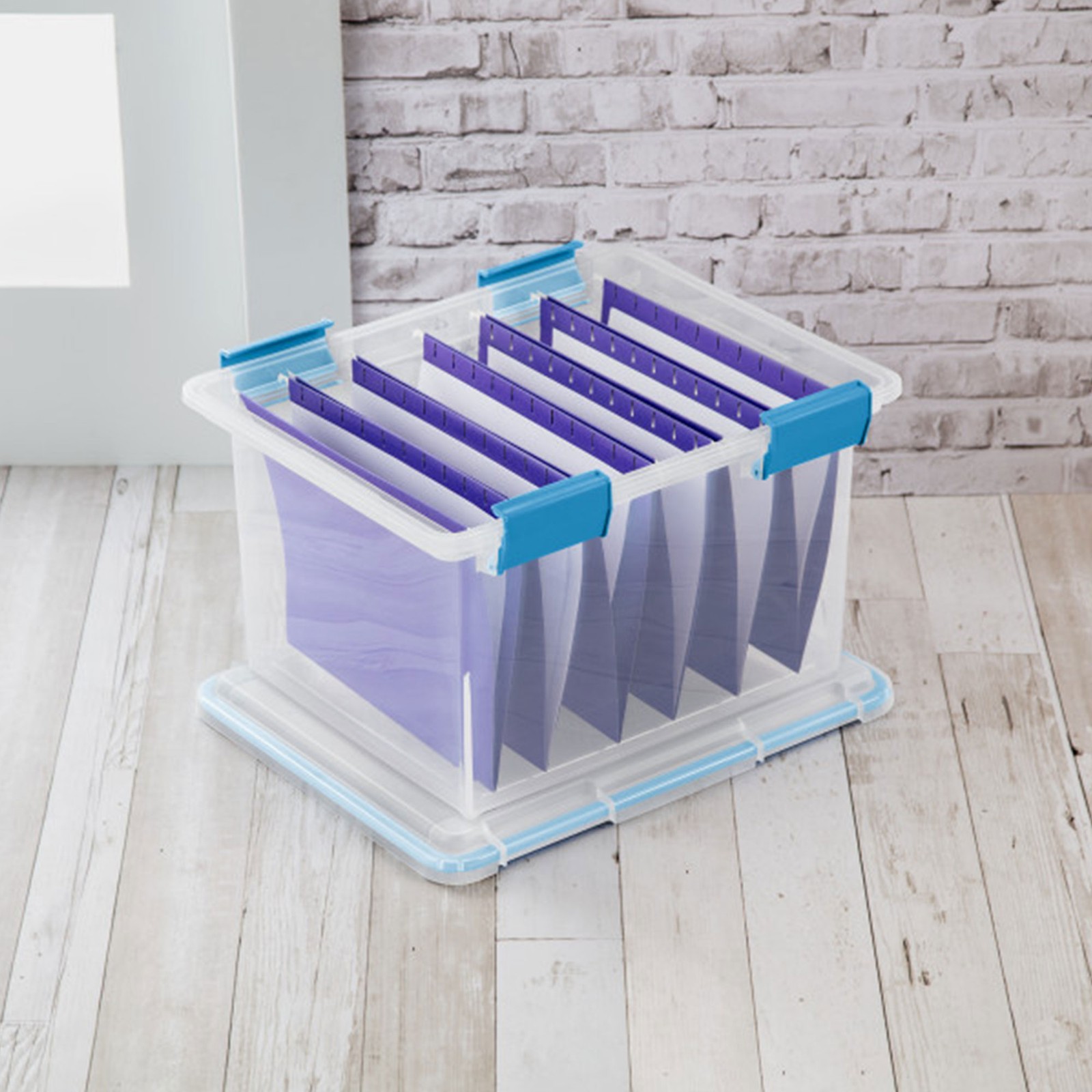 Sterilite Large 32 Qt Home Storage Container Tote with Latching Lids, (4 Pack)