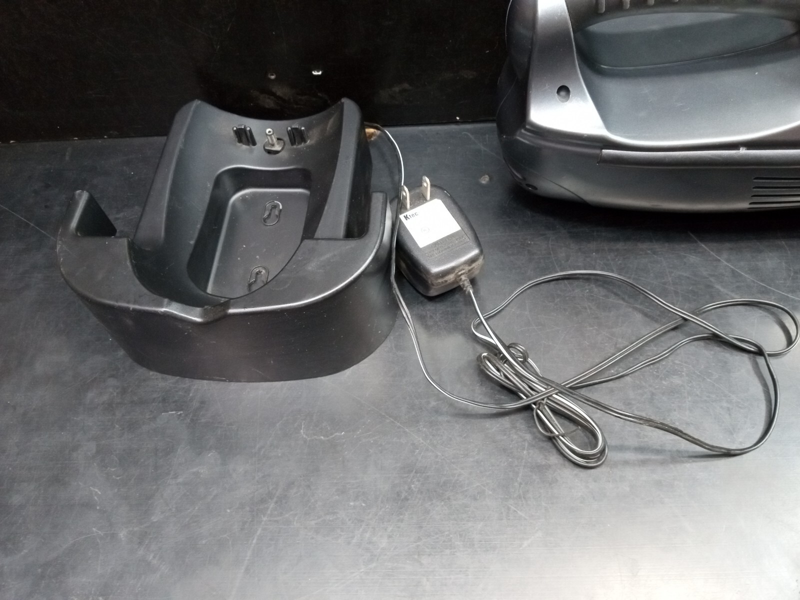Fantom Handheld Vacuum Cleaner 14.4v Cordless TESTED WORKS Wall Mounted Charger