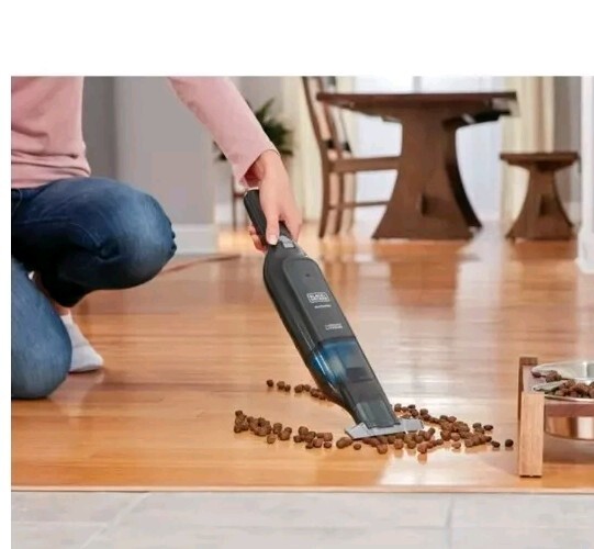 BLACK+DECKER Slim Dustbuster Advancedclean – HLVC320B01