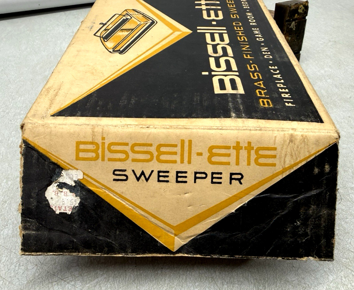 RARE Vintage Bissell-Ette Mid Century Modern Floor Carpet Sweeper MCM Decor Box