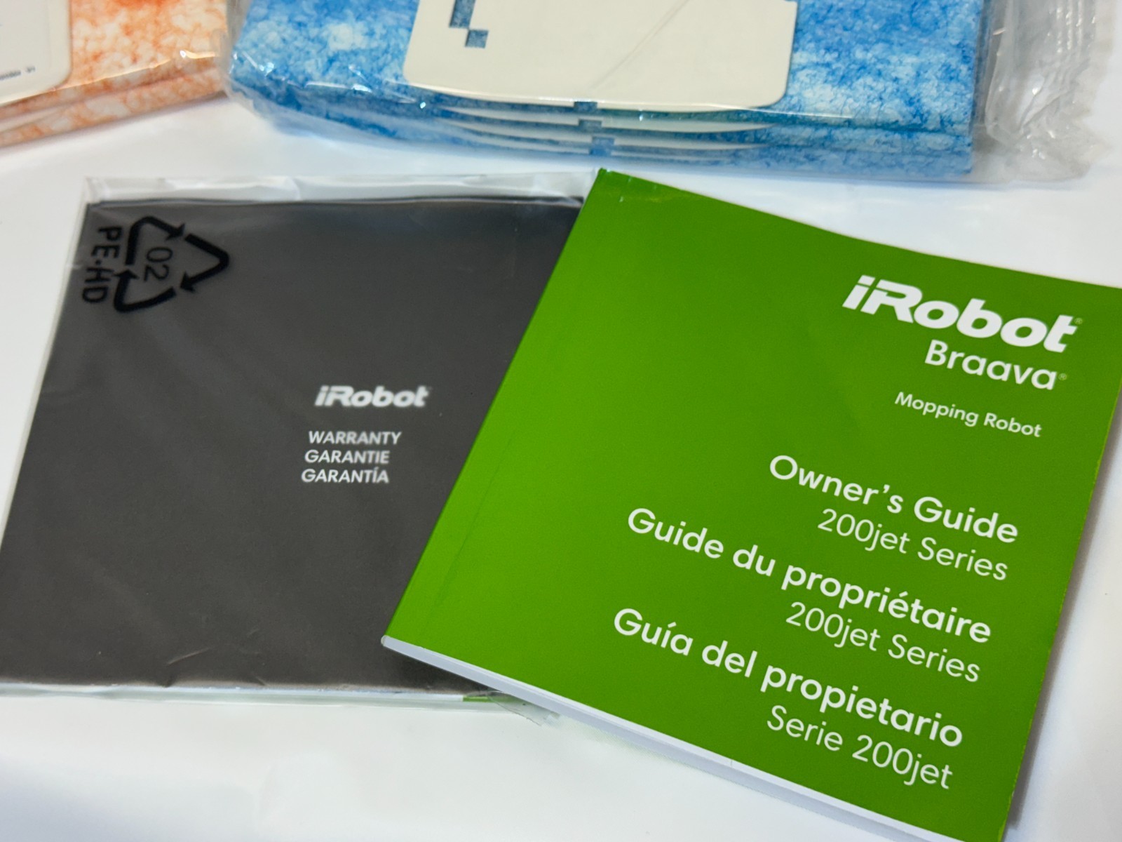 iRobot Braava Jet 240 Mopping Robot, Charger, Battery & Pads (FULLY TESTED)