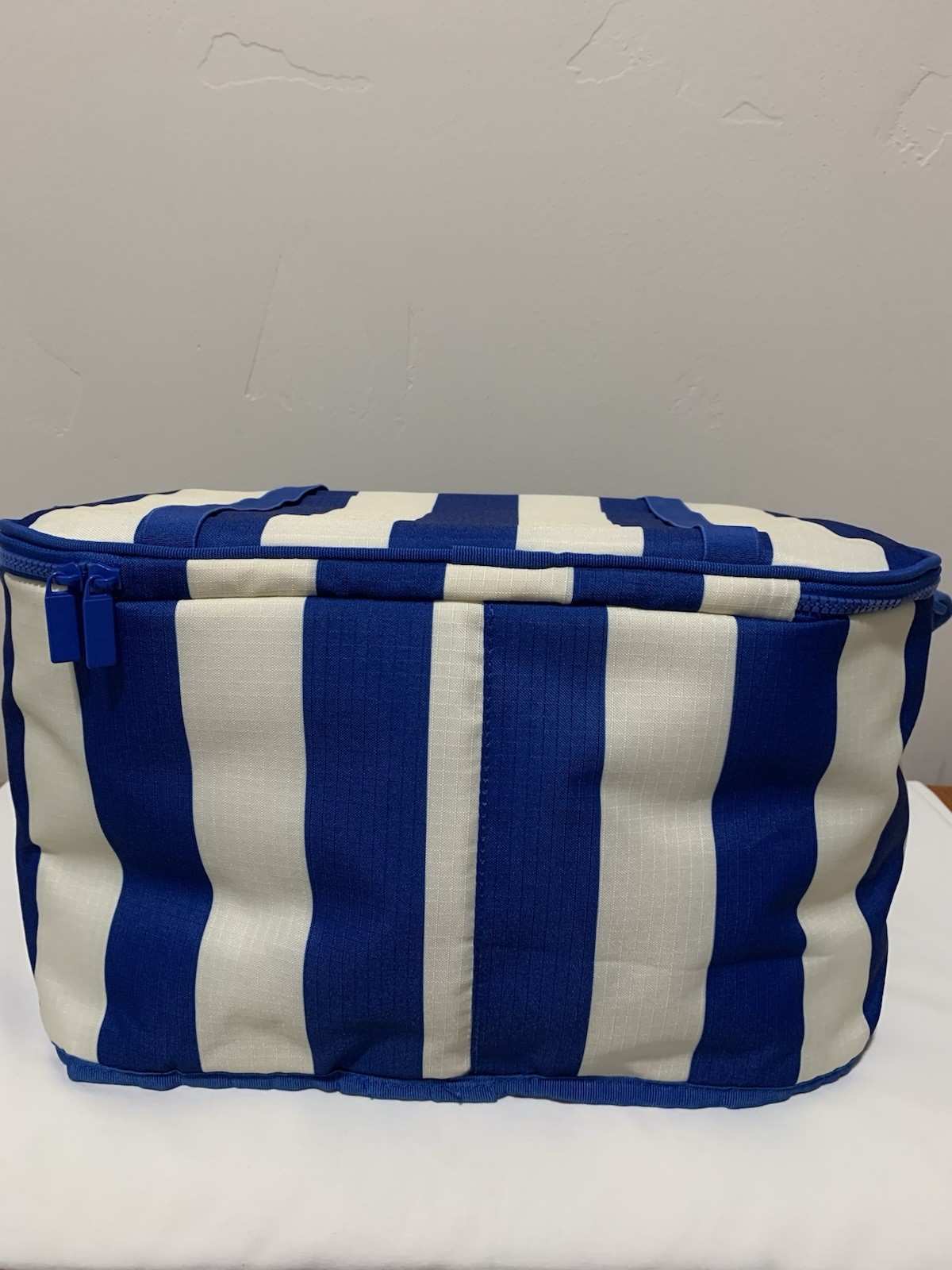 IKEA PILLERSTARR Cooling Bag, Patterned/Blue, 38x22x26 cm, 15”x 8.75”x 10.5” NEW