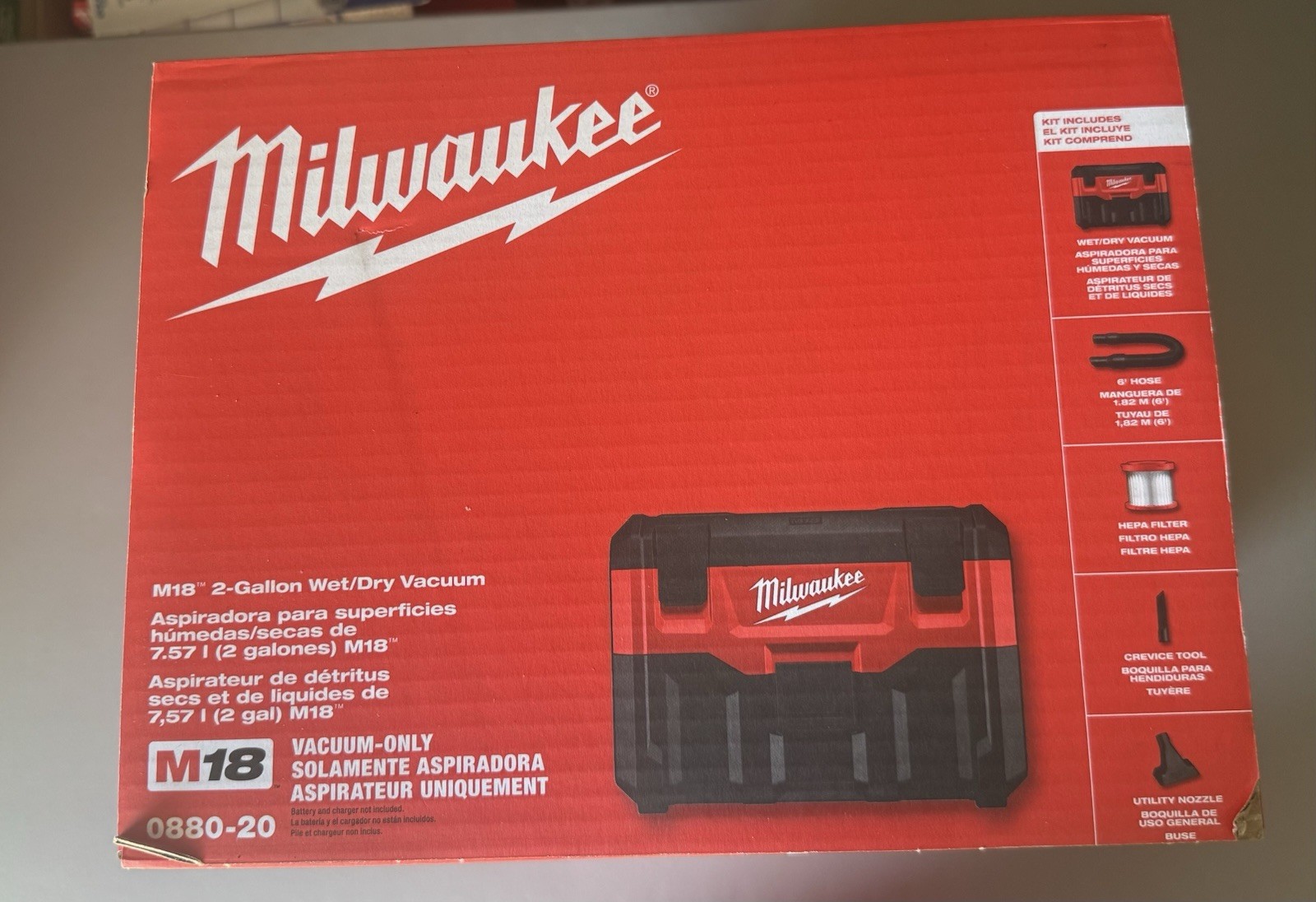 Milwaukee M18 18 Volt Cordless 2 gal Wet/Dry Vacuum 0880-20 Tool Only