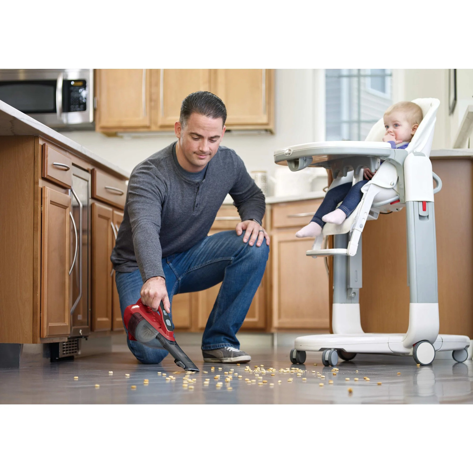 BLACK+DECKER dustbuster® AdvancedClean+™ Cordless Handheld Vacuum – HLVA320J26