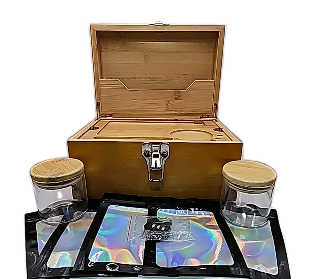 Bamboo Wooden Stash/Storage Box SafeDelux With Lock, Jars And Mylar Storage Bags