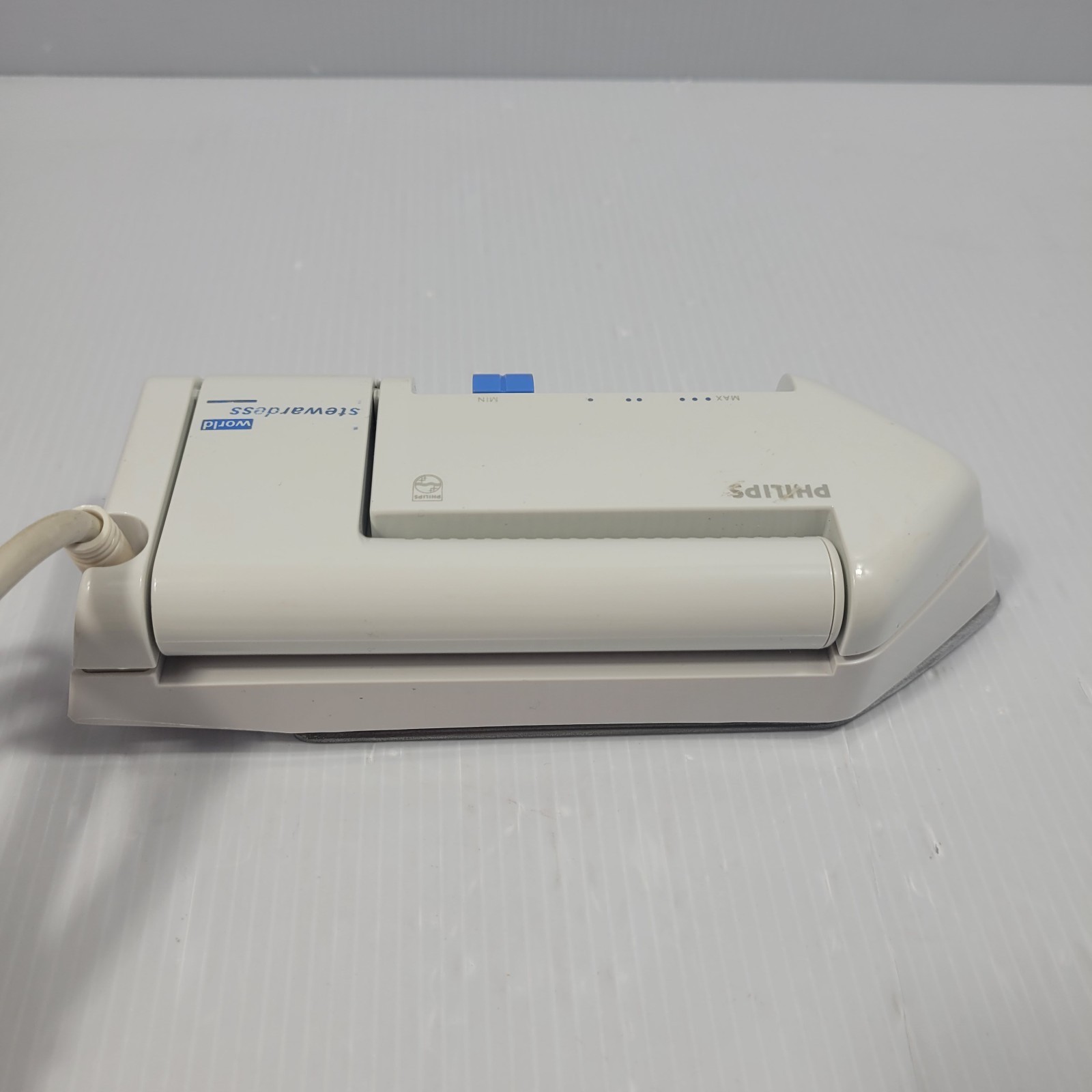 VTG Philips World Stewardess Travel Iron | Folding Handle | European Type C Plug