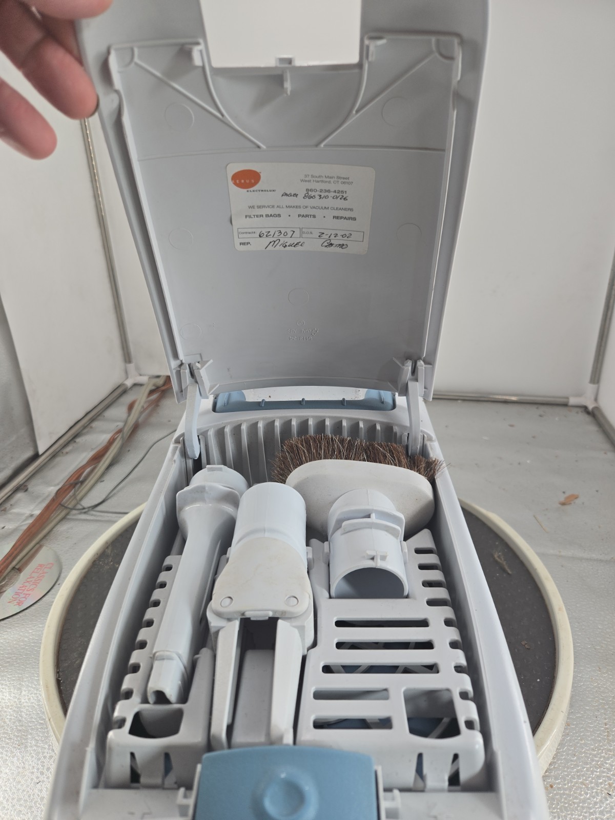 Electrolux areus lux 9000 vacuum canister motor base only model c134d runs Great