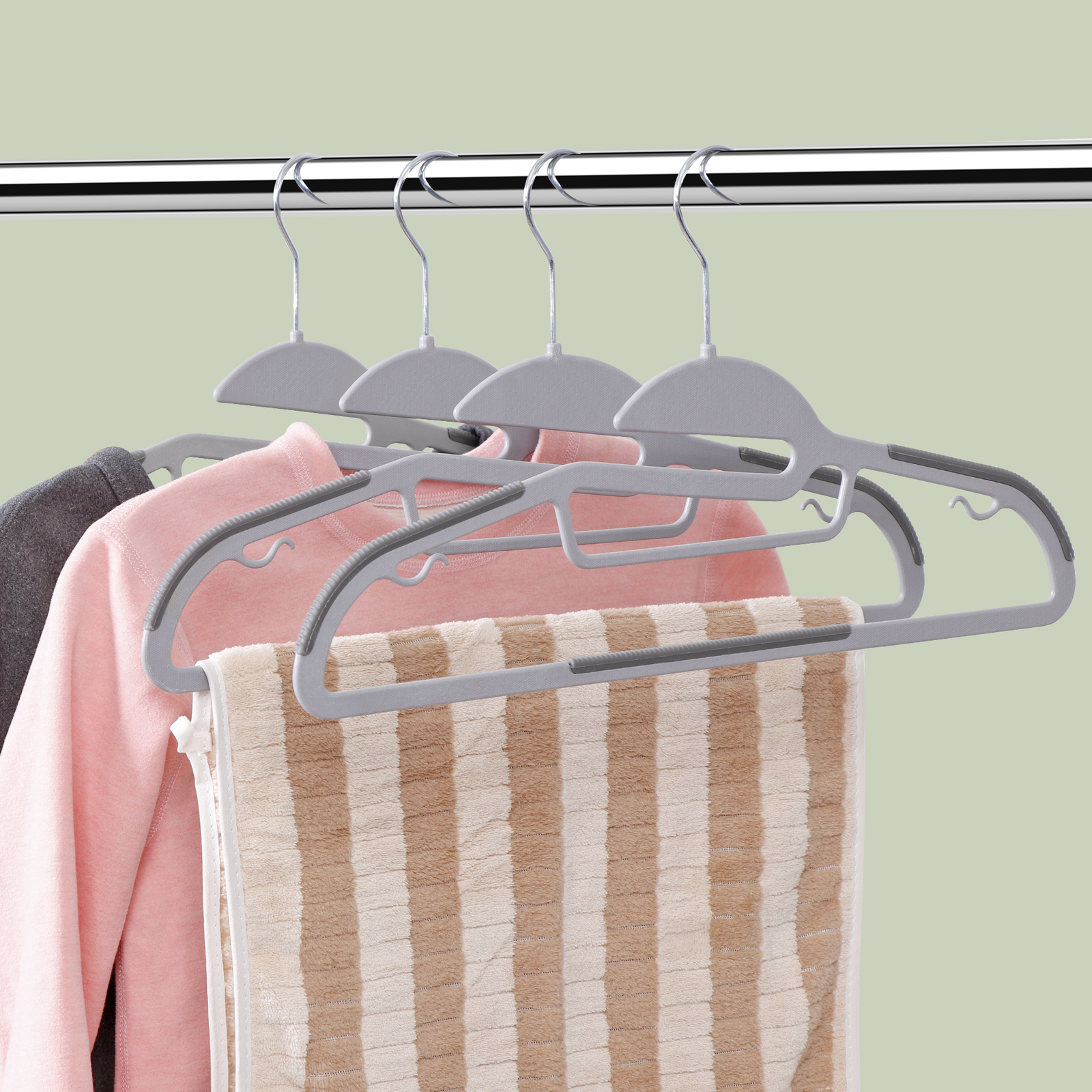 50 Pack Plastic Hangers Heavy Duty Non-Slip Clothes Hangers w/360° Swivel Hook