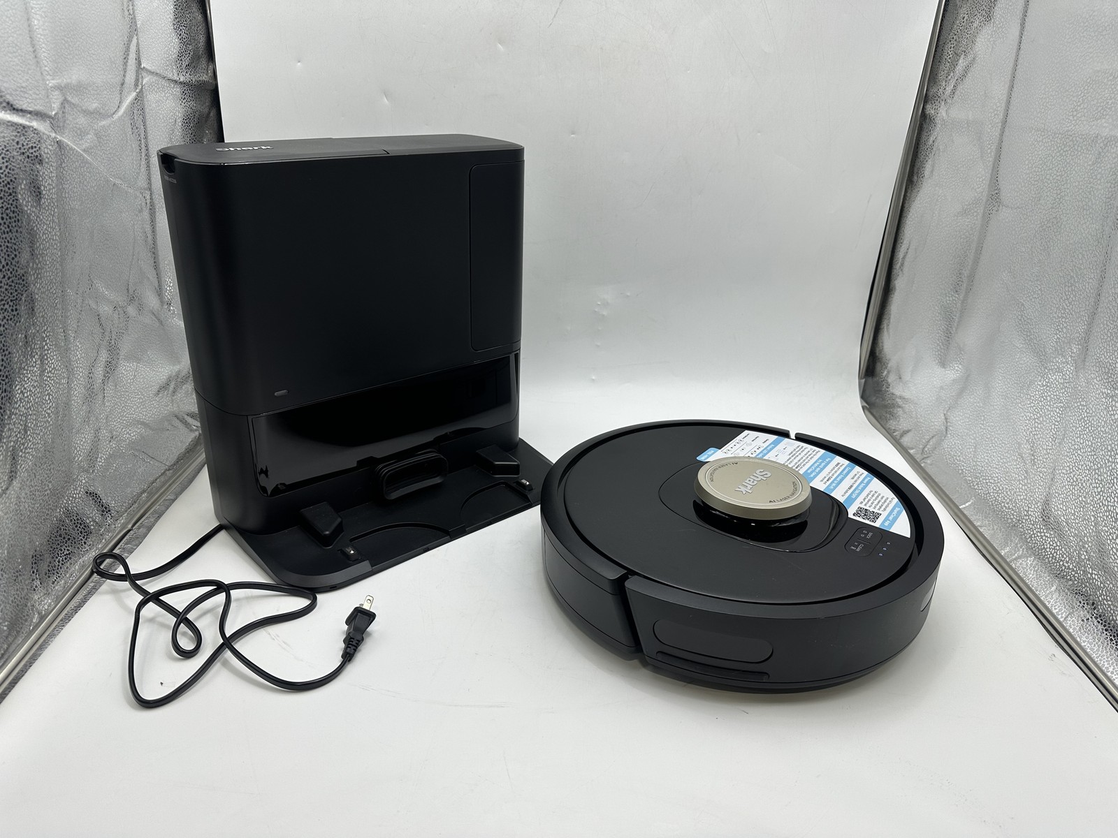 SHARK AI ULTRA ROBOT VACUUM SELF EMPTY XL AV2311CDUS X3 – BLACK/GOLD
