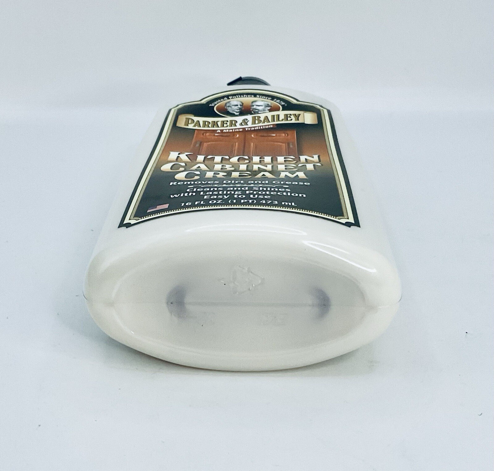 PARKER & BAILEY KITCHEN CABINET CREAM REMOVES DIRT GREASE SHINES PROTECTS 16 OZ