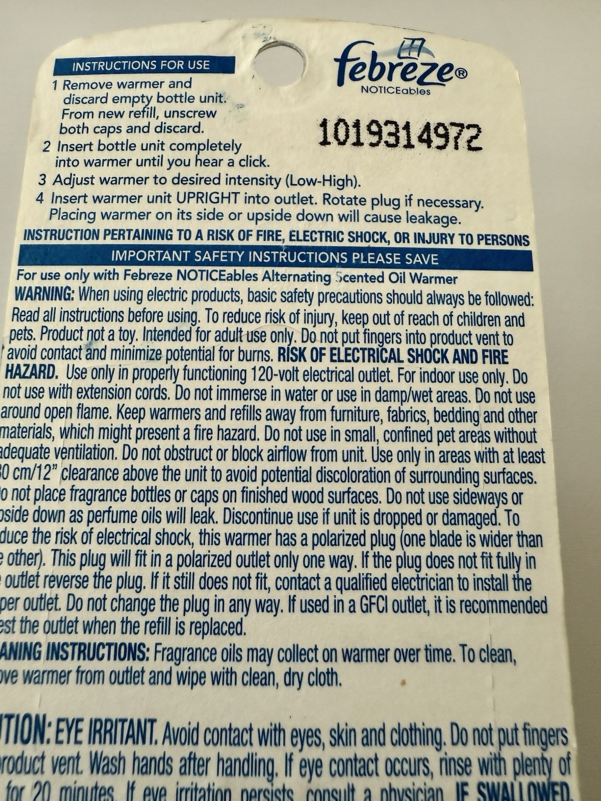 Febreze Noticeables Linen & Sky Dual Scented Oil Air Freshener Refill .87oz NIP