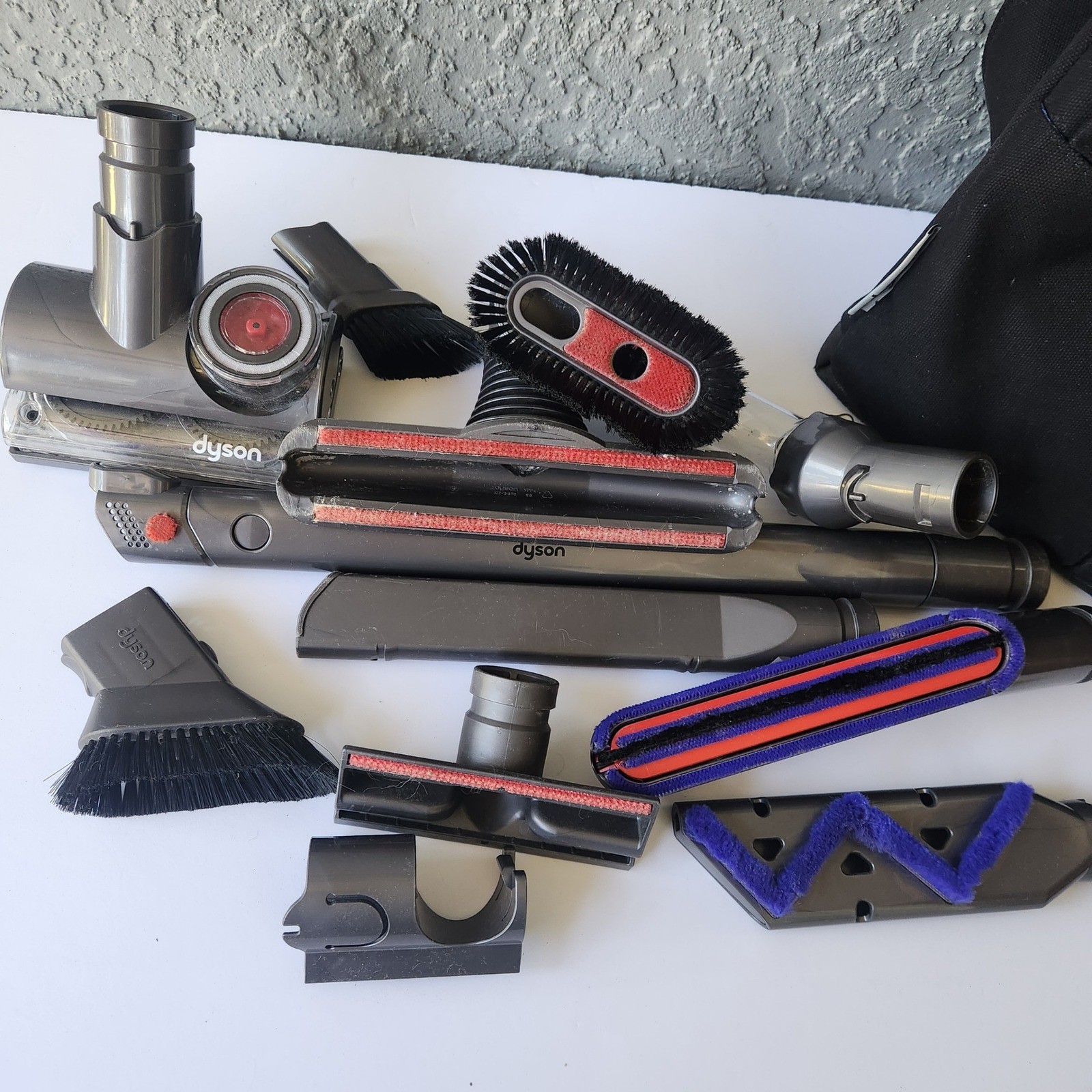 Dyson Vacuum Attachment Set with Storage Bag Tangle Free Turbine Tool 10 Piece
