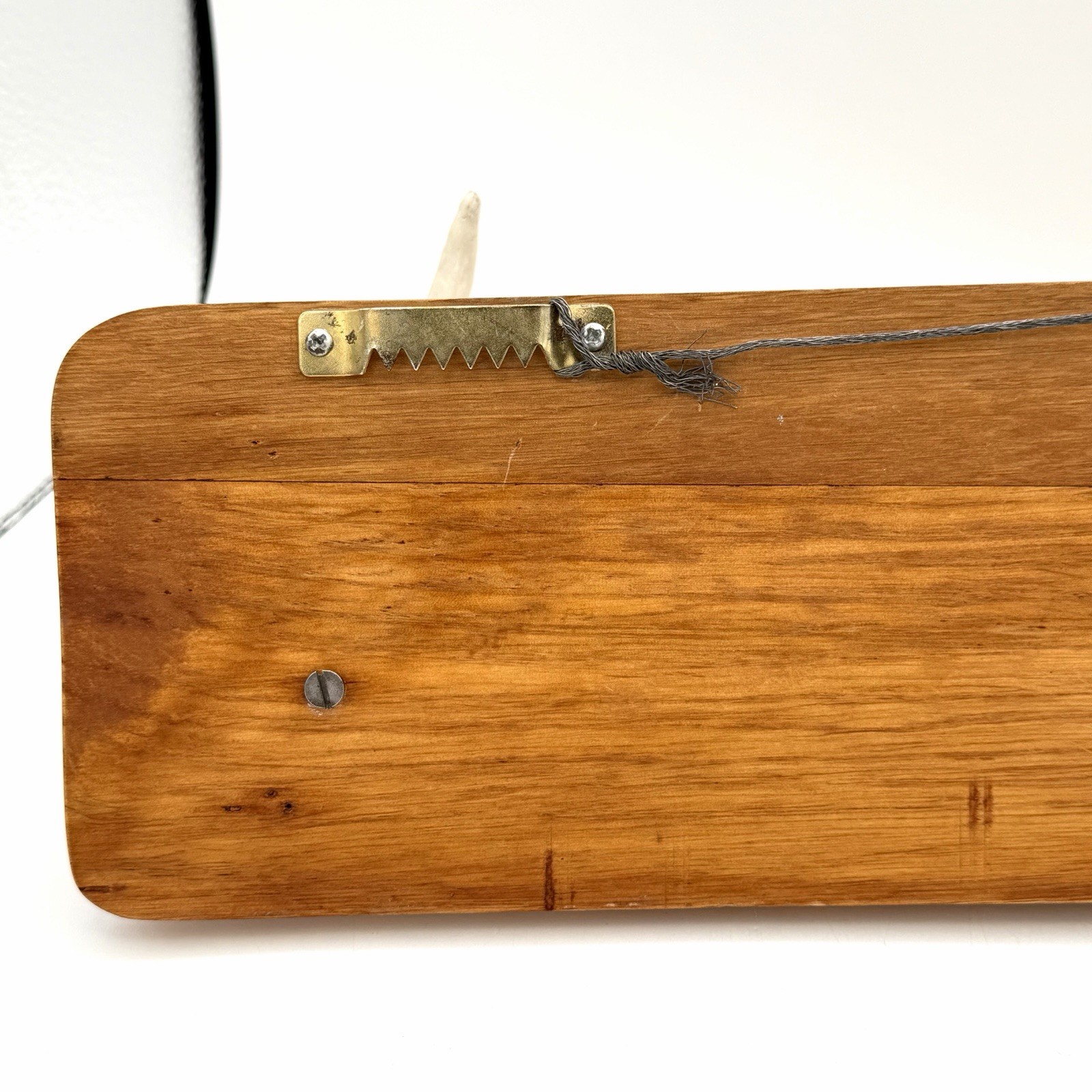 Rustic White Tail Deer Antler Wall Mounted Coat Hat Rack On Wood 17.5 X 4 Inch