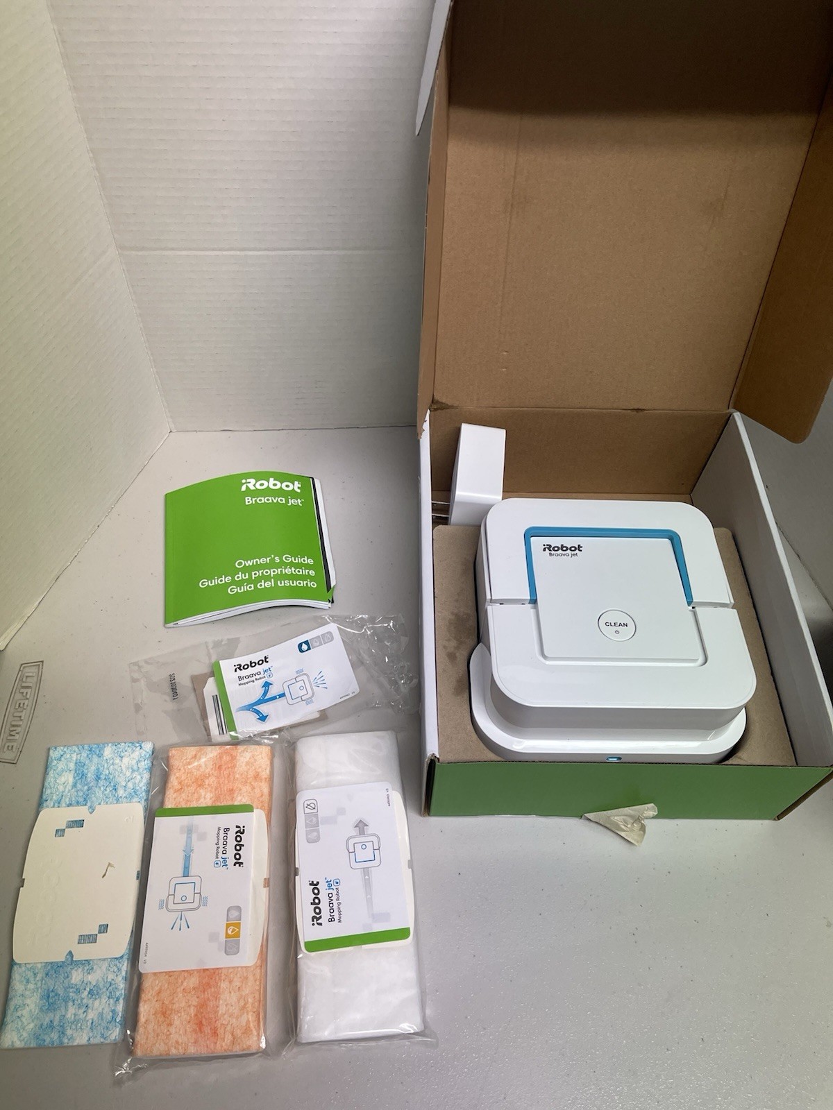 iRobot Braava Jet 240 Robot Mop App Control Precision Spray OPEN BOX