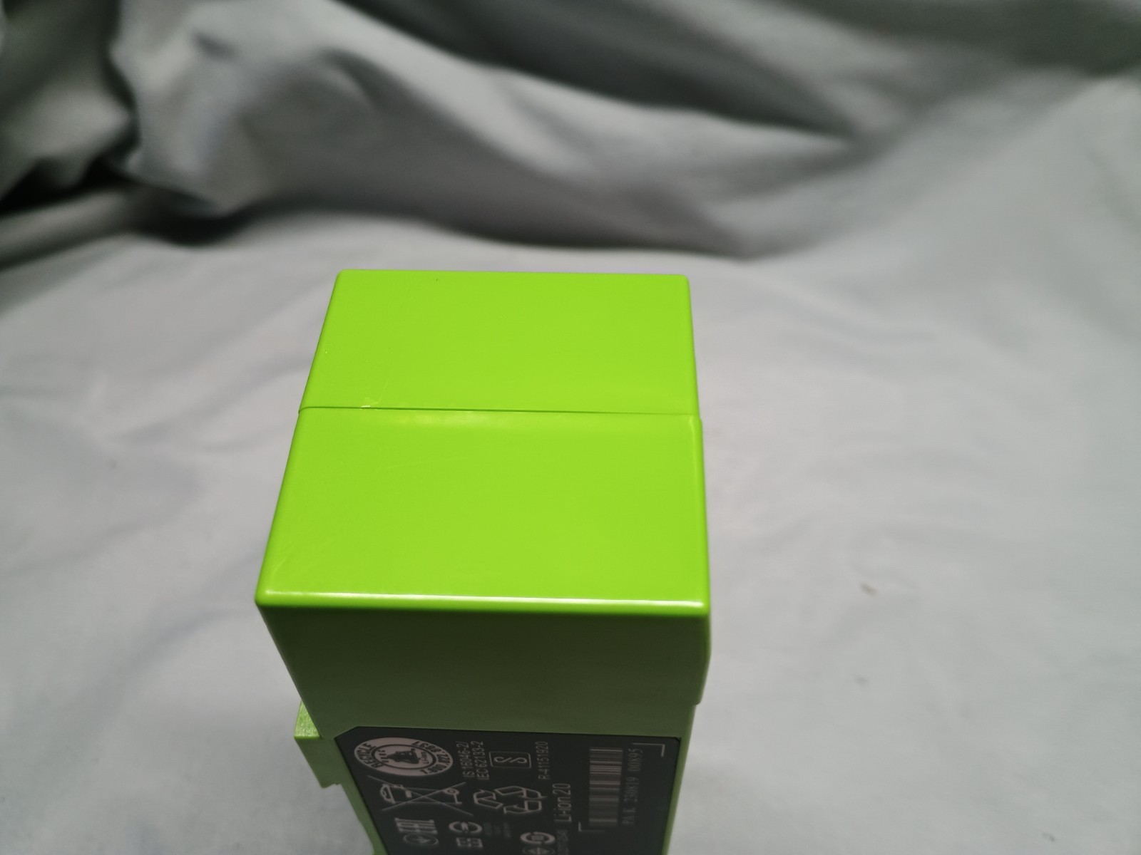 generic Li-ion Extended Battery 14.4V 4460mAh 64.2wh iRobot Roomba J6 J7 J8 J9