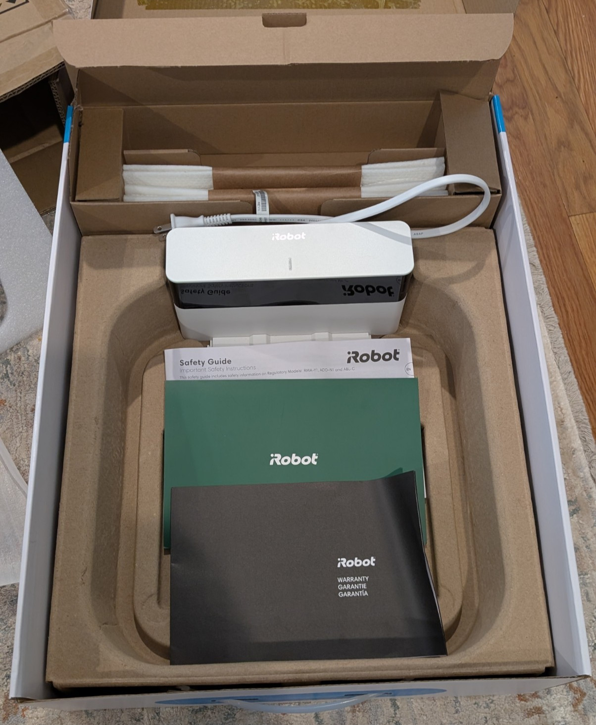 iRobot Braava Jet m6 M611020 Wi-Fi Robot Mop