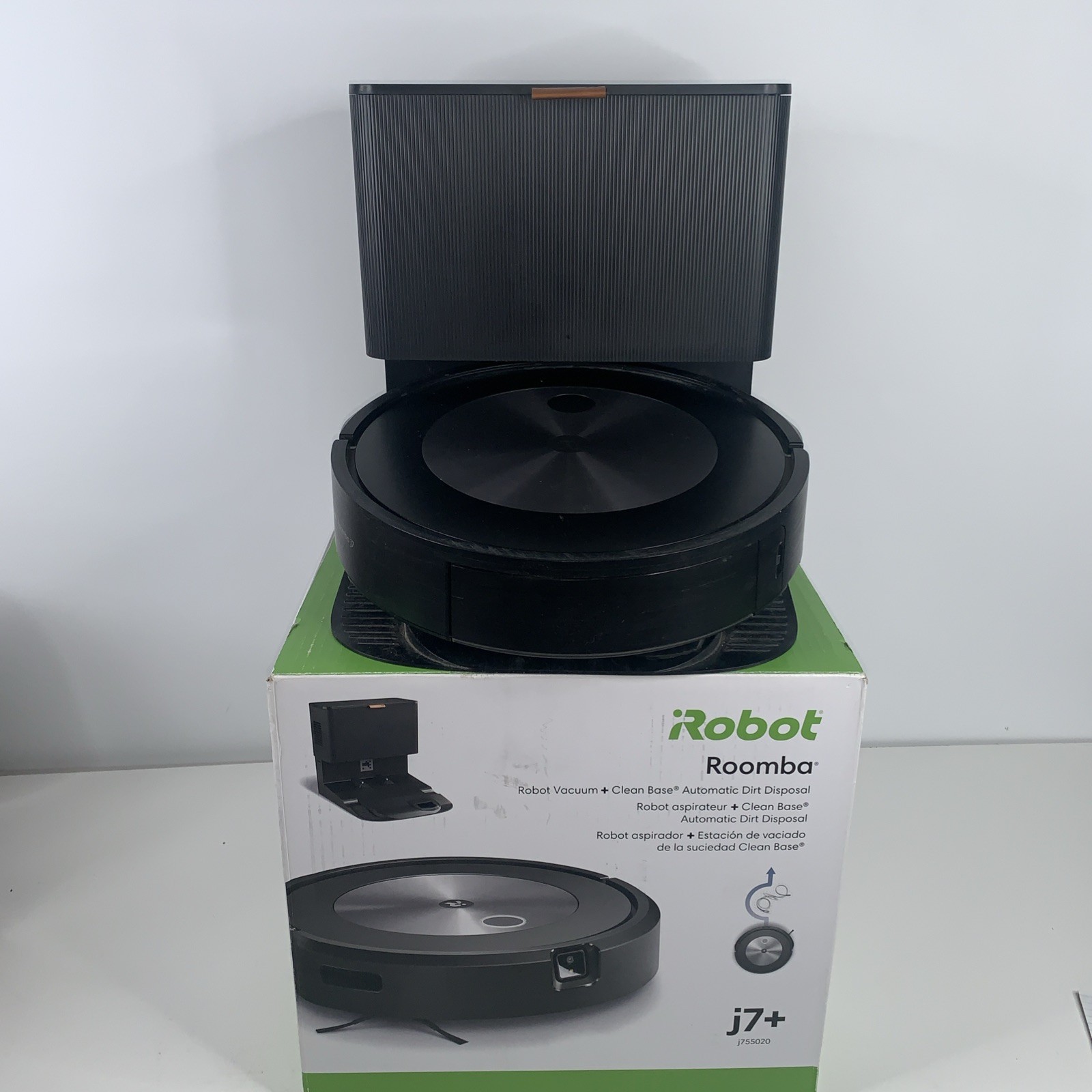 iRobot Roomba J7+ J755020 Self-Emptying Vacuum Auto Dirt Disposal FOR PARTS/FIX