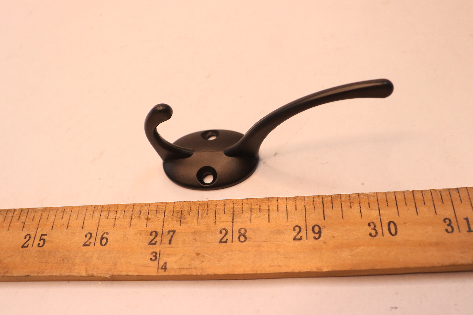 Bergen Hooks Flat Black 3-1/2″