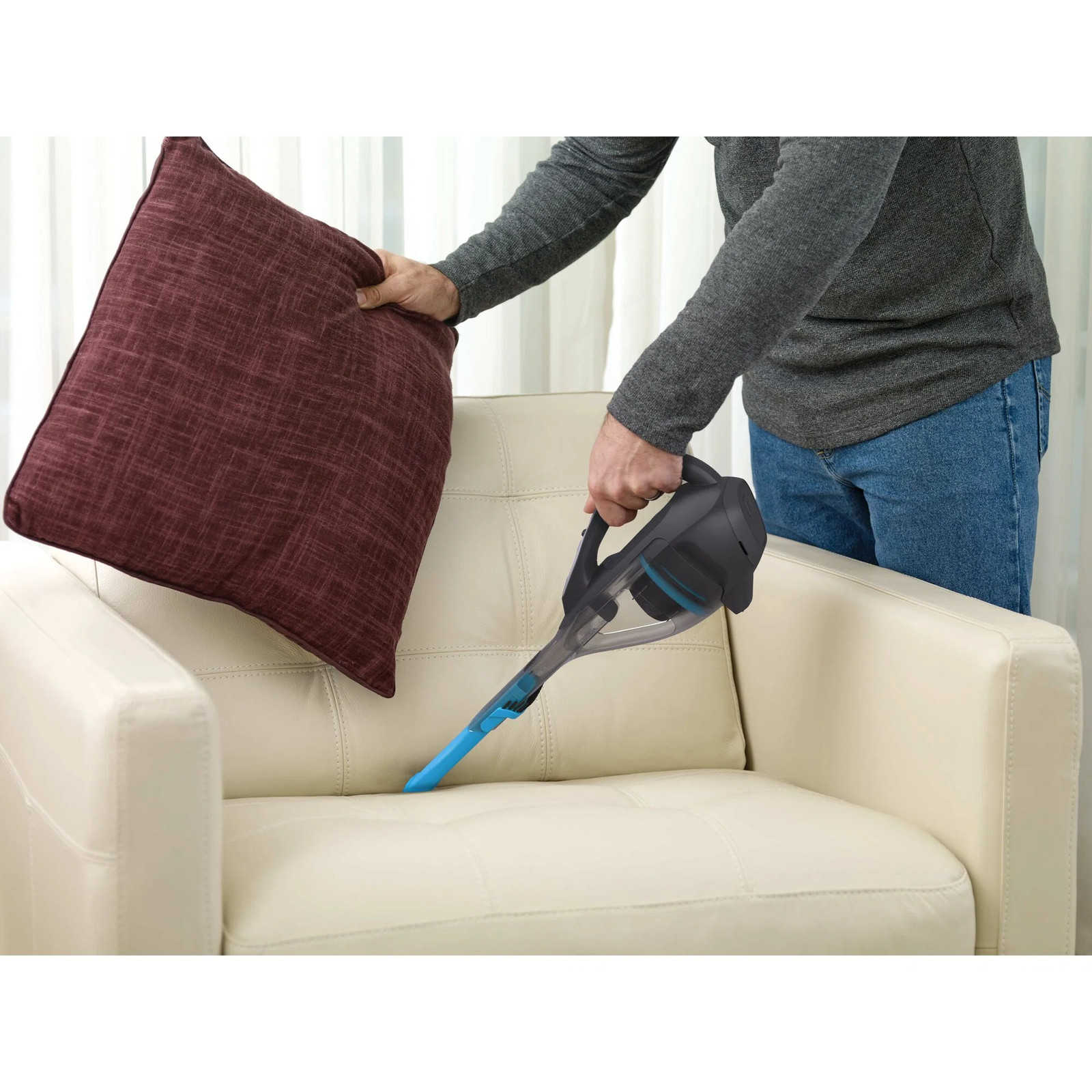 BLACK+DECKER dustbuster® detailer™ Cordless Hand Vacuum – HLVA315J00W