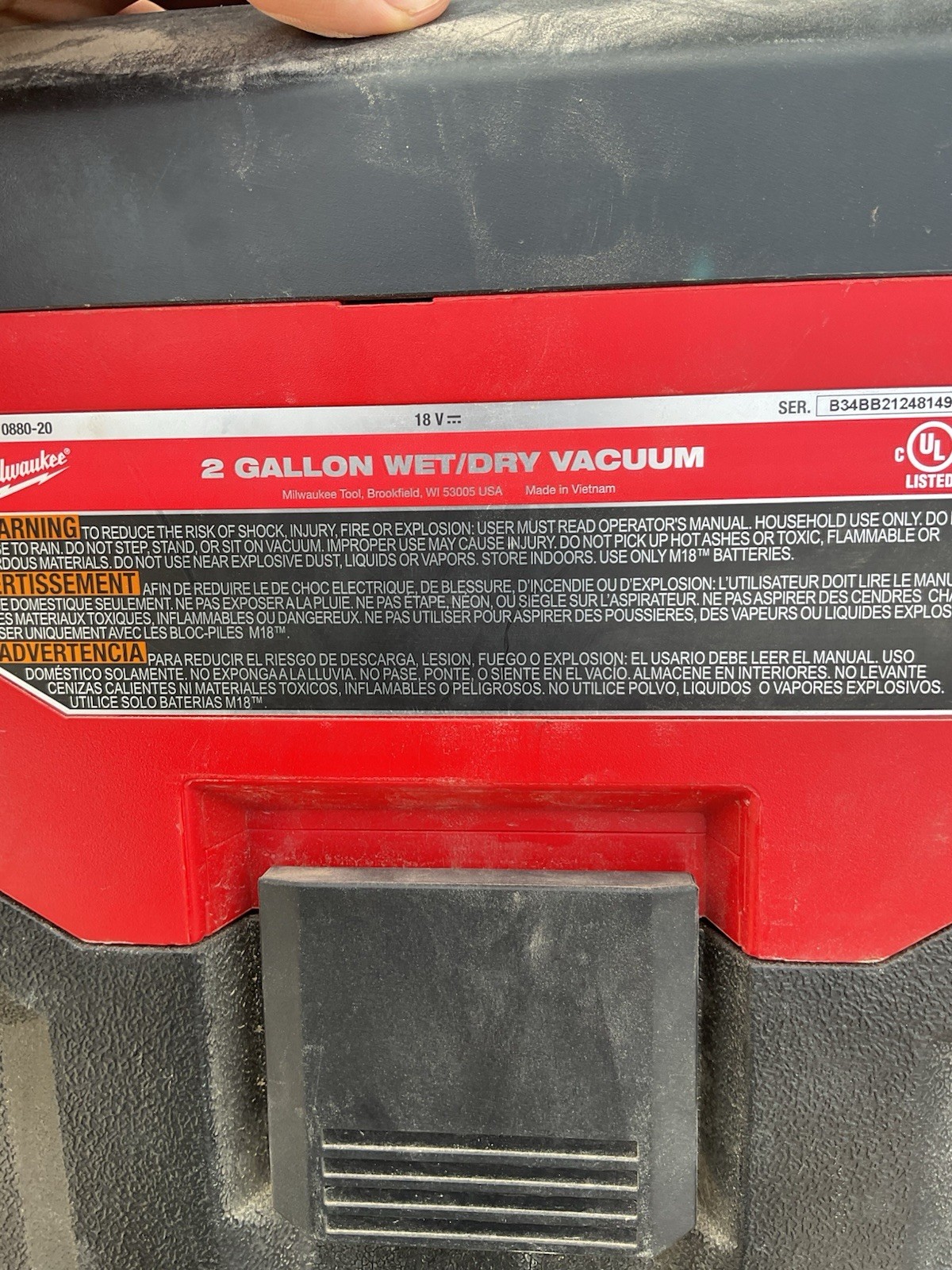 Milwaukee M18 18 Volt 2 Gallon Cordless Wet/Dry Vacuum, 0880-20 No Hose!