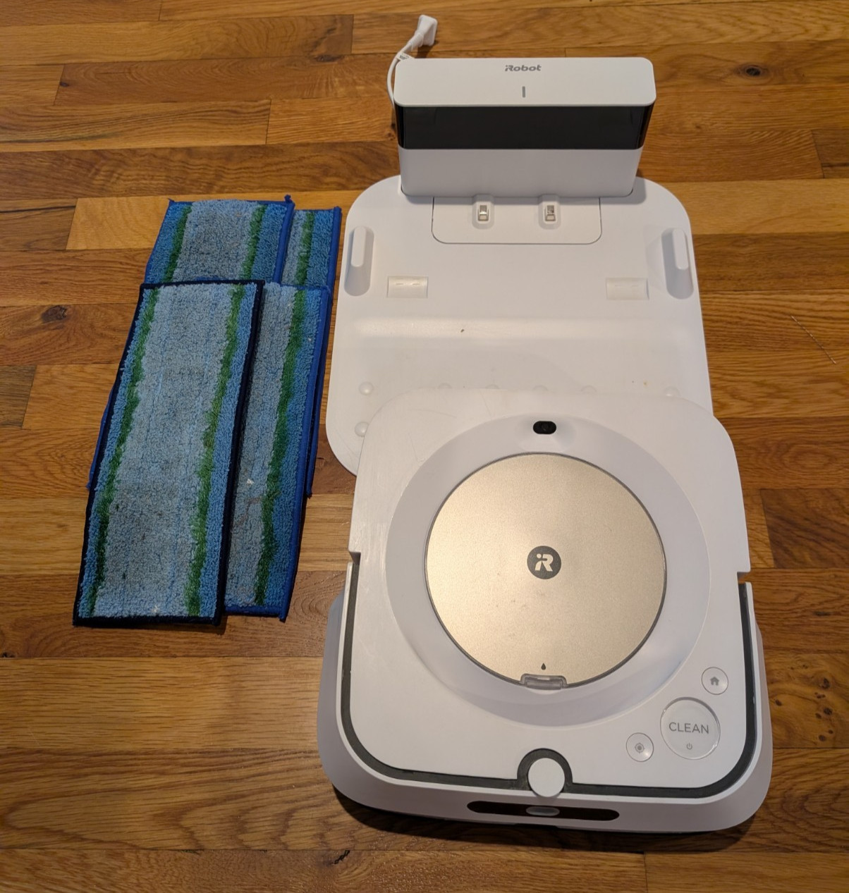 iRobot Braava Jet m6 M611020 Wi-Fi Robot Mop