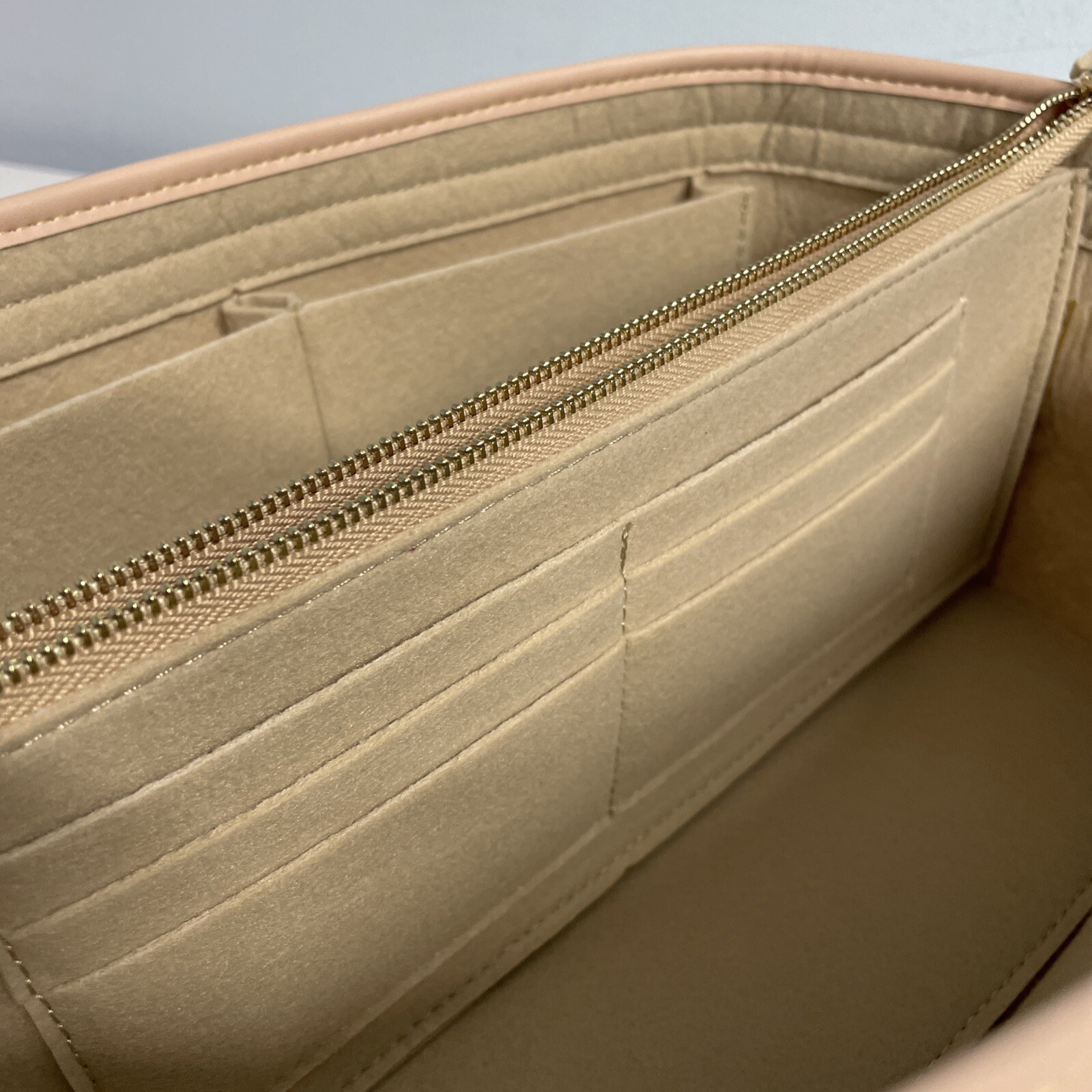 Collapsible Felt Organizing Basket with Zipper pocket 12Lx8.5 Wx5.5 H Tan/Pink/G
