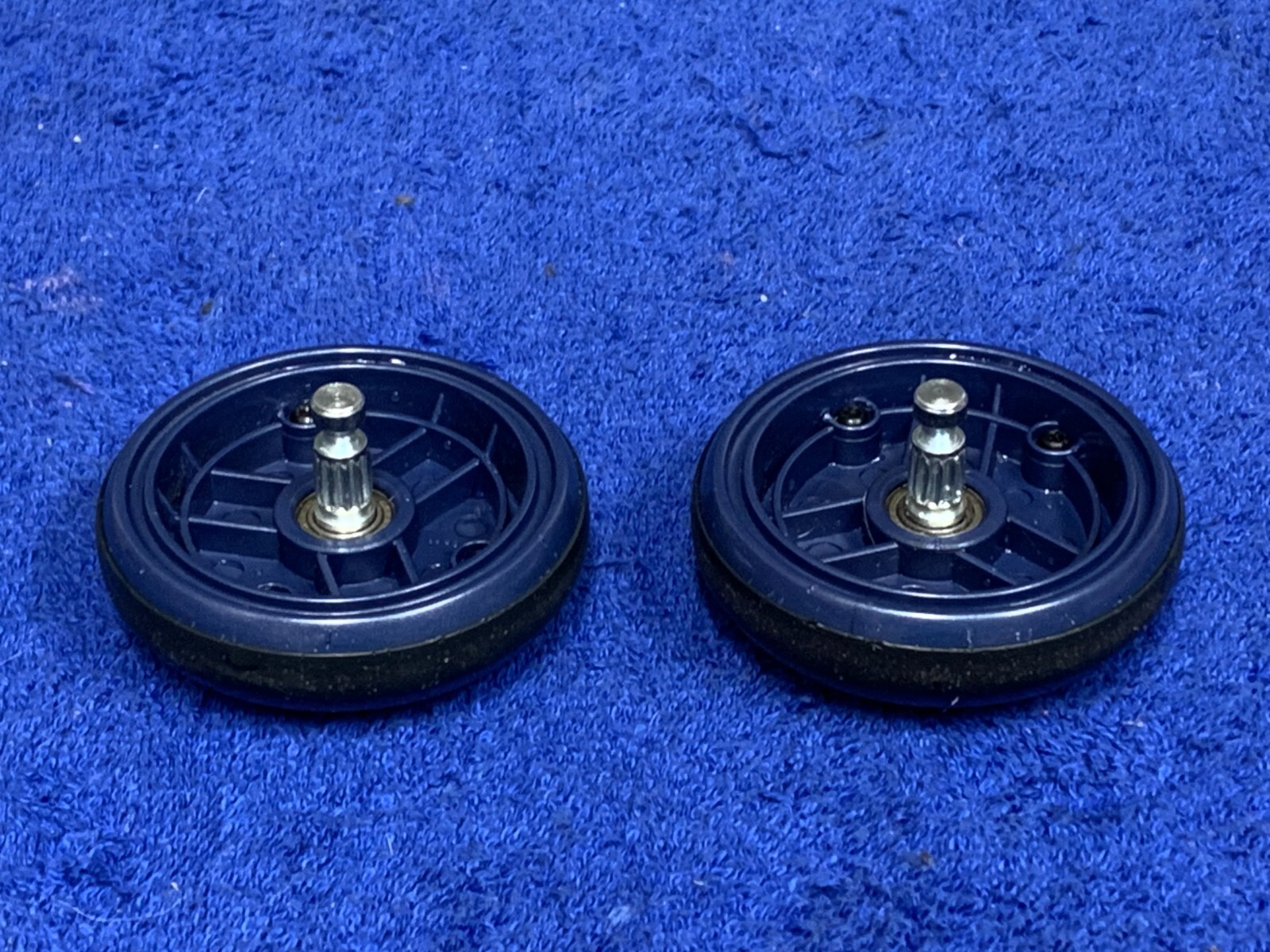 Shark DuoClean Vacuum ( Large Rear Wheels – Blue/Gray/Black ) NV800 NV801 NV803