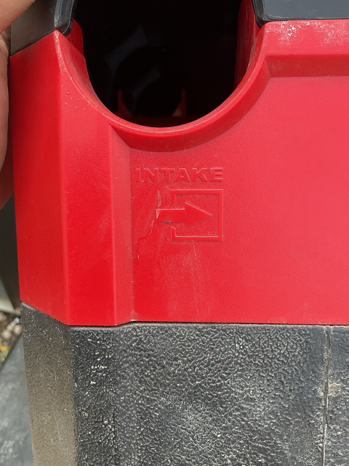 Milwaukee M18 18 Volt 2 Gallon Cordless Wet/Dry Vacuum, 0880-20 No Hose!