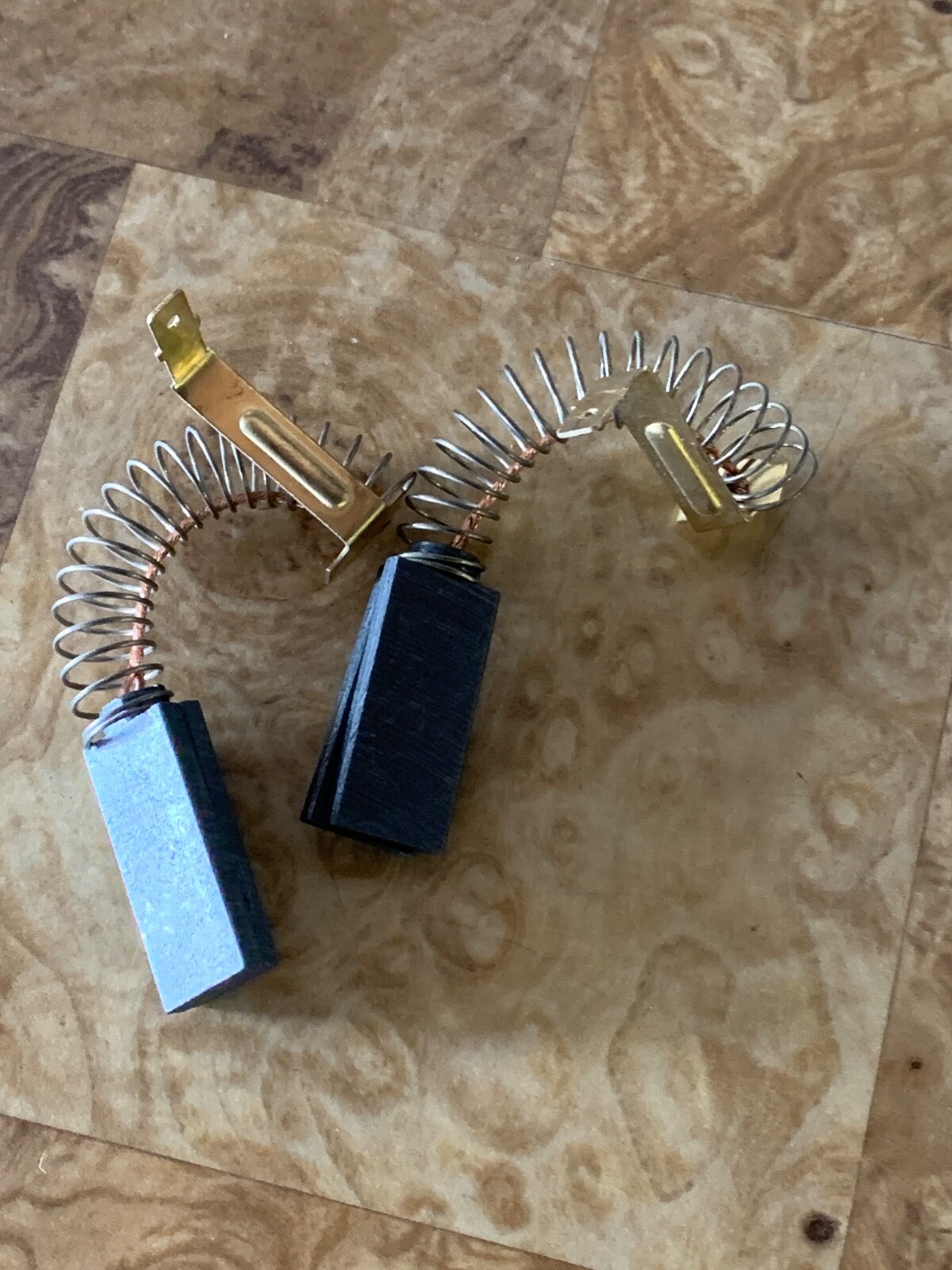 1 pair Rainbow Motor Carbon Brush D3 D4C SE Vacuum Cleaner R5125 R2421 1/2 inch