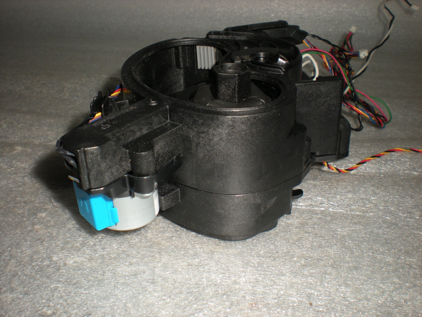Eureka J15 Pro Ultra Robot Vacuum & Mop Right Side Pad Plate Roller Motor Assemb