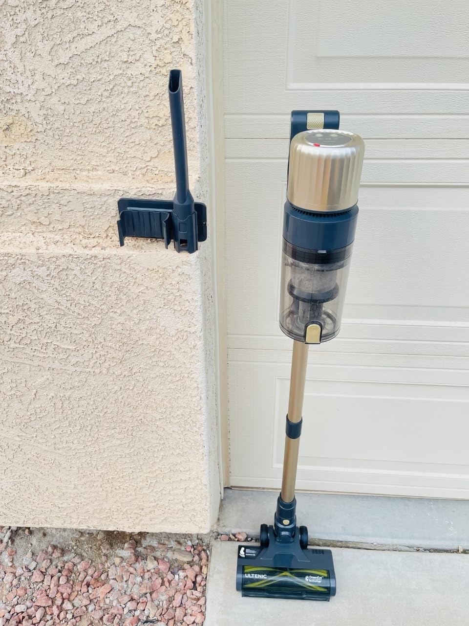 Ultenic 600W 60KPA Cordless Vac, 65Min, Touch, Self-Stand, Anti-Tangle, Lay-Flat