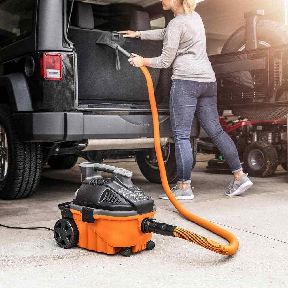 RIDGID 1-7/8 in. x 10 ft. Locking Professional Vacuum Hose Kit Accessory