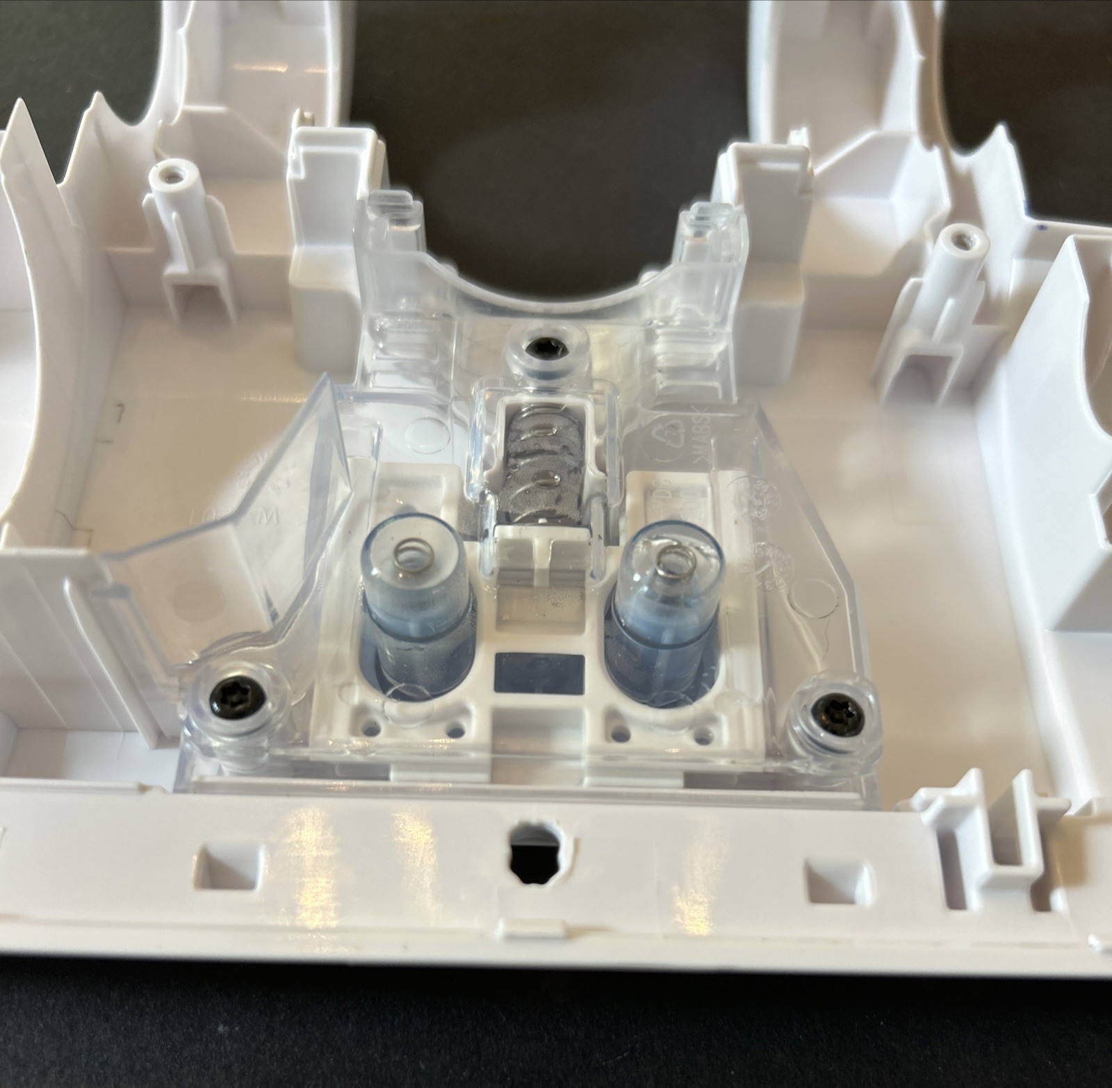 Shark WD201 WD200 AW201 TOP LID HOUSING COVER for Floor Nozzle Genuine OEM White