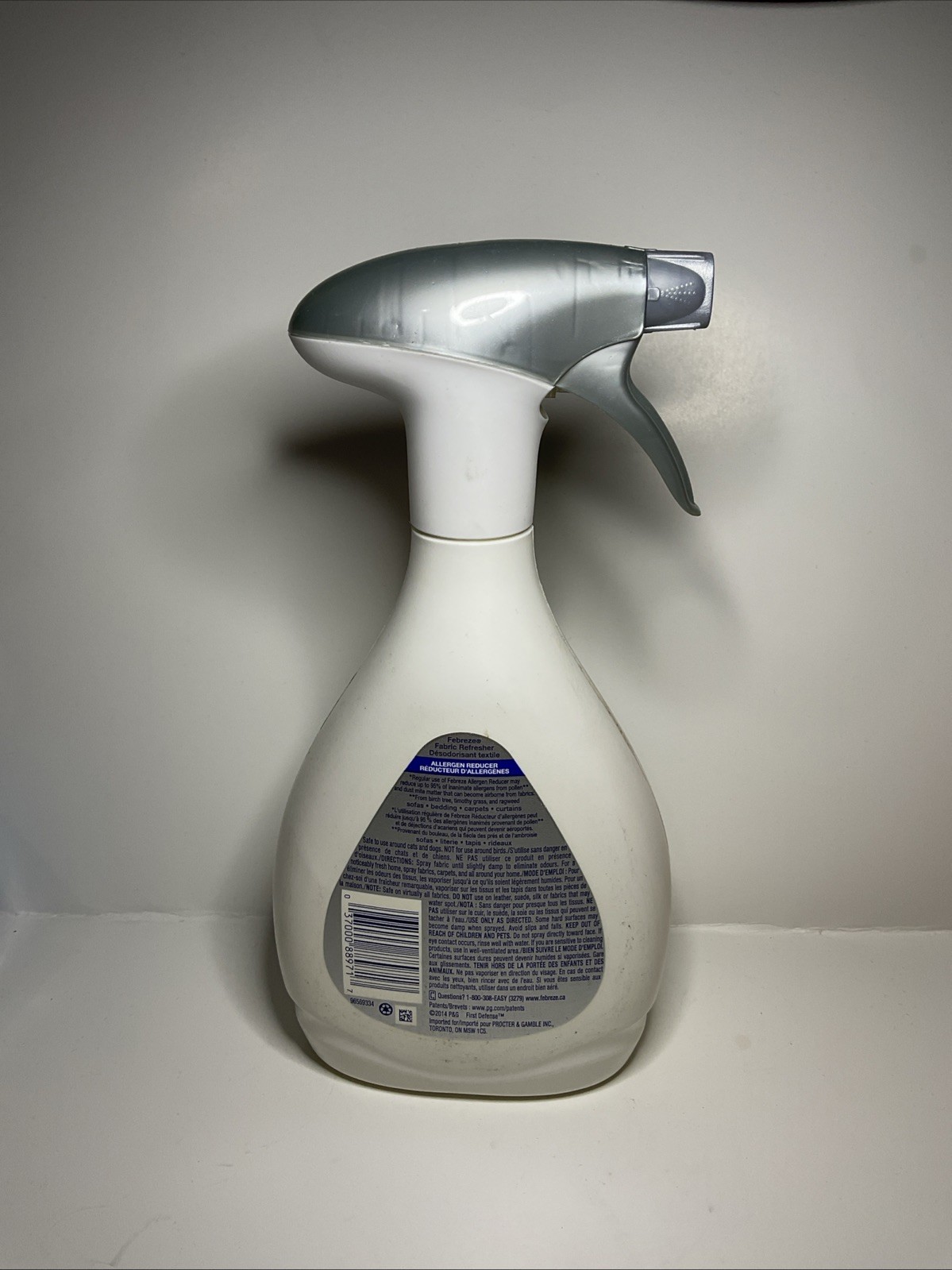 Febreze Allergen Reducer Fabric Refresher Spray 27 Fl Oz. New