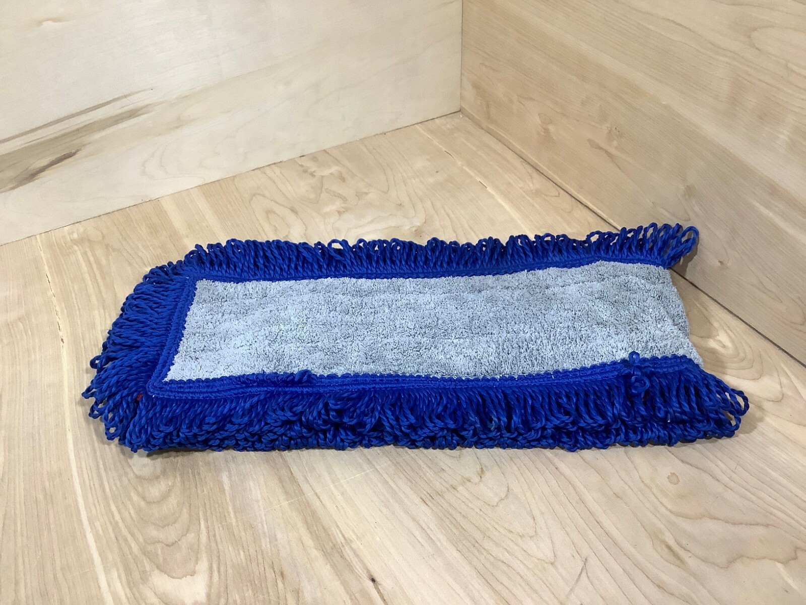 36″ Red Microfiber Dry Pocket Dust Mop with Canvas Back by MyXOHome Brand New