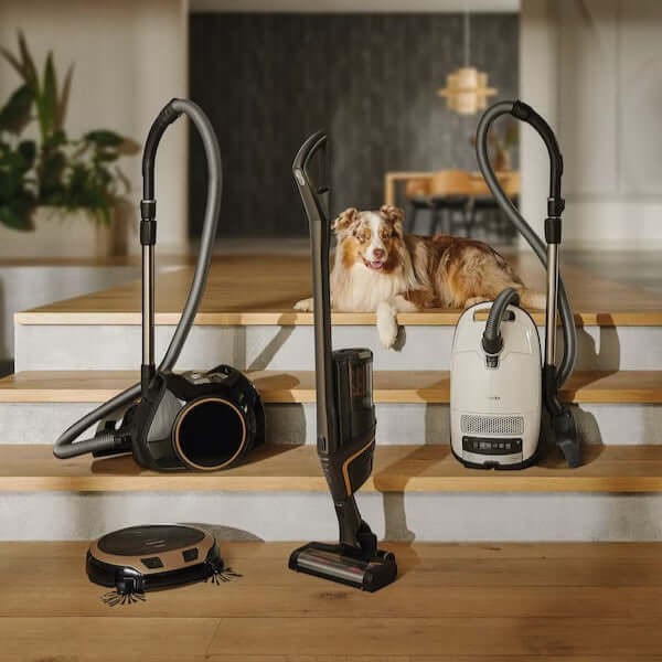 Miele Classic C1 Cat & Dog Bagged Canister Vacuum Lotus White 10639470 NEW
