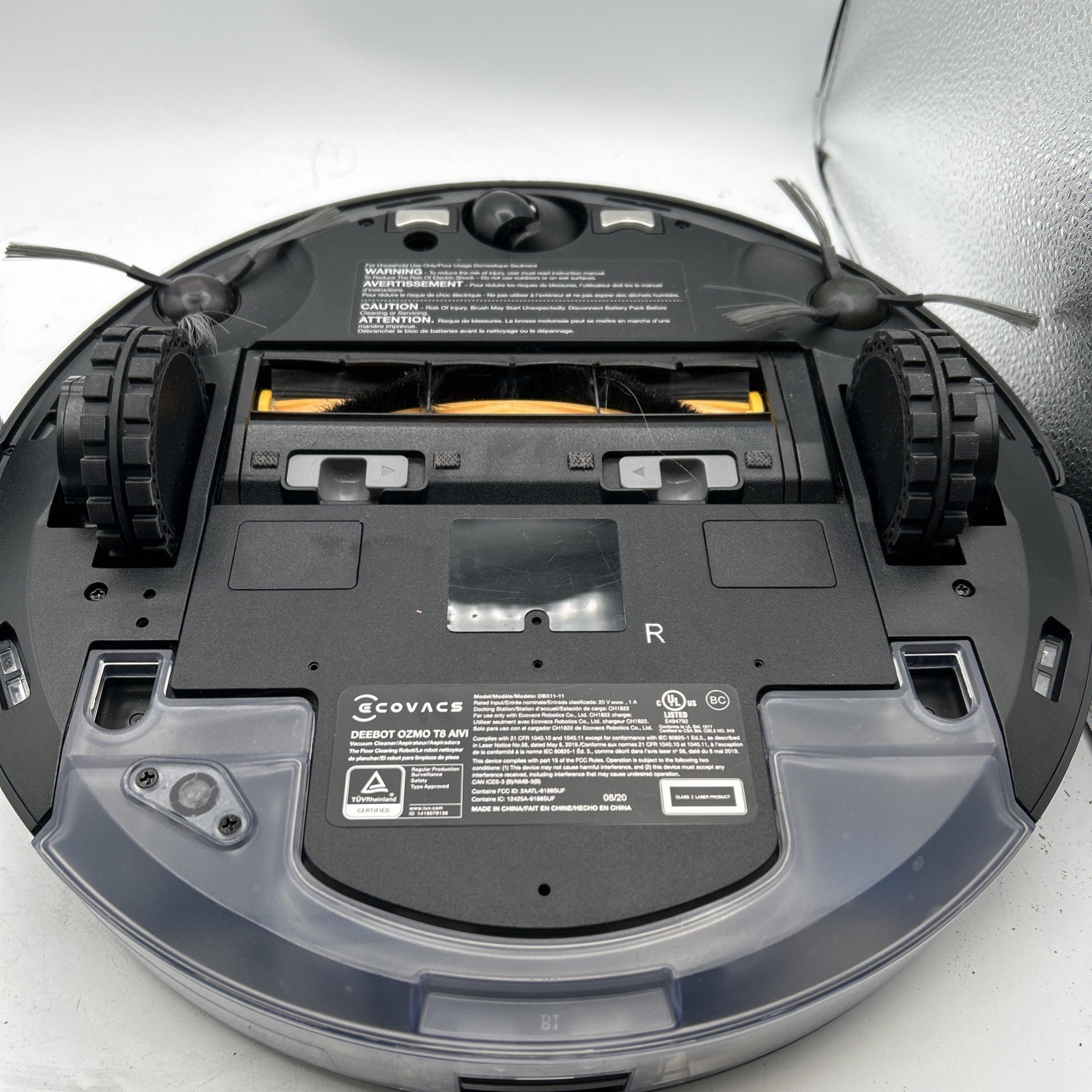 ECOVACS Deebot Ozmo T8 Mop & Vacuum Robot Cleaner Vacuum And Charger