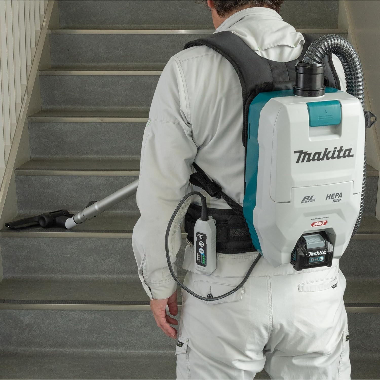 Makita VC008GZ 40V Brushless Backpack Type Vacuum Cleaner 2L 195W Body Tool Only