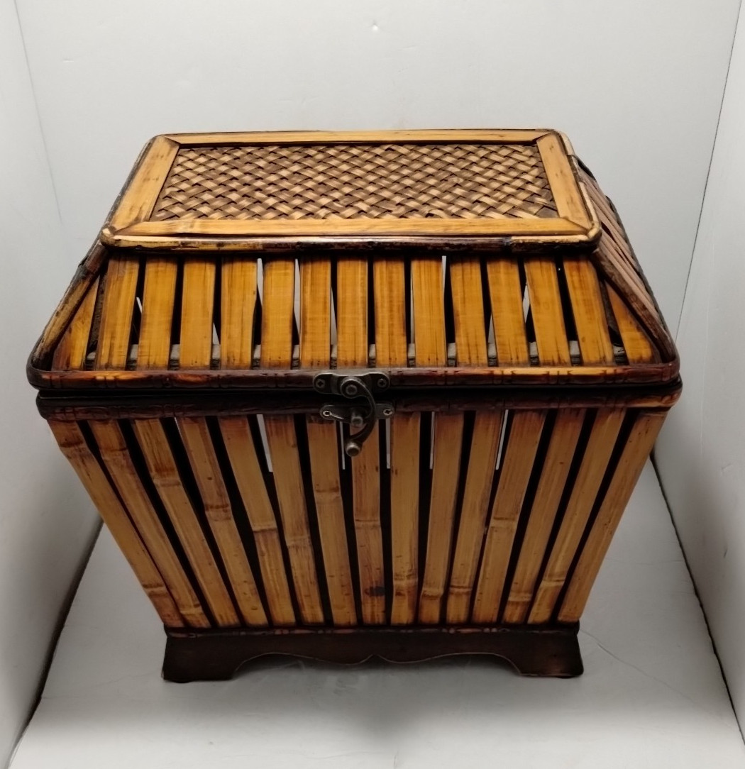 Bamboo Basket Container w/ Metal Latch 12 In High x 10 In Length Vintage China