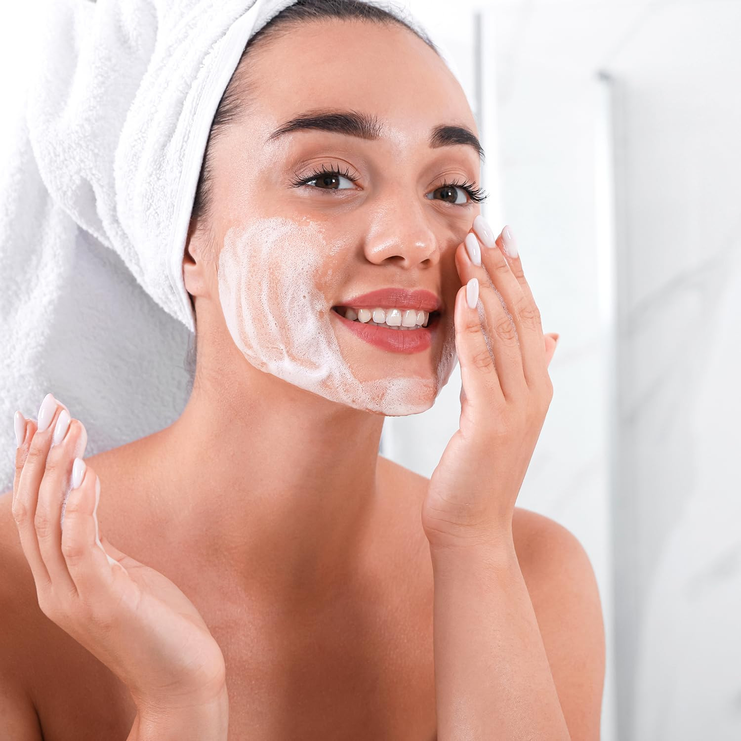 Foaming Facial Cleanser with Ceramides & Hyaluronic Acid, Gentle Daily Face Wash