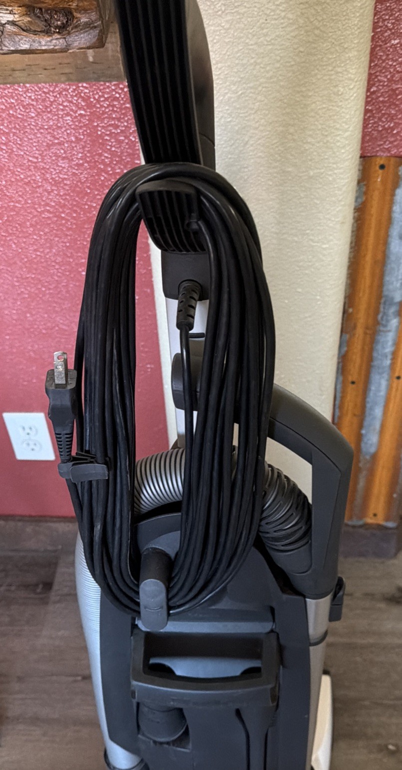 Miele Cat & Dog Upright Vacuum Model: S7260 Made In Germany