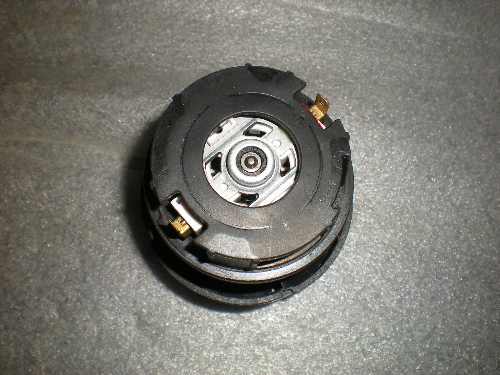Genuine Shark WD261 HydroVac MessMaster Cordless Vacuum Main Suction Motor Part