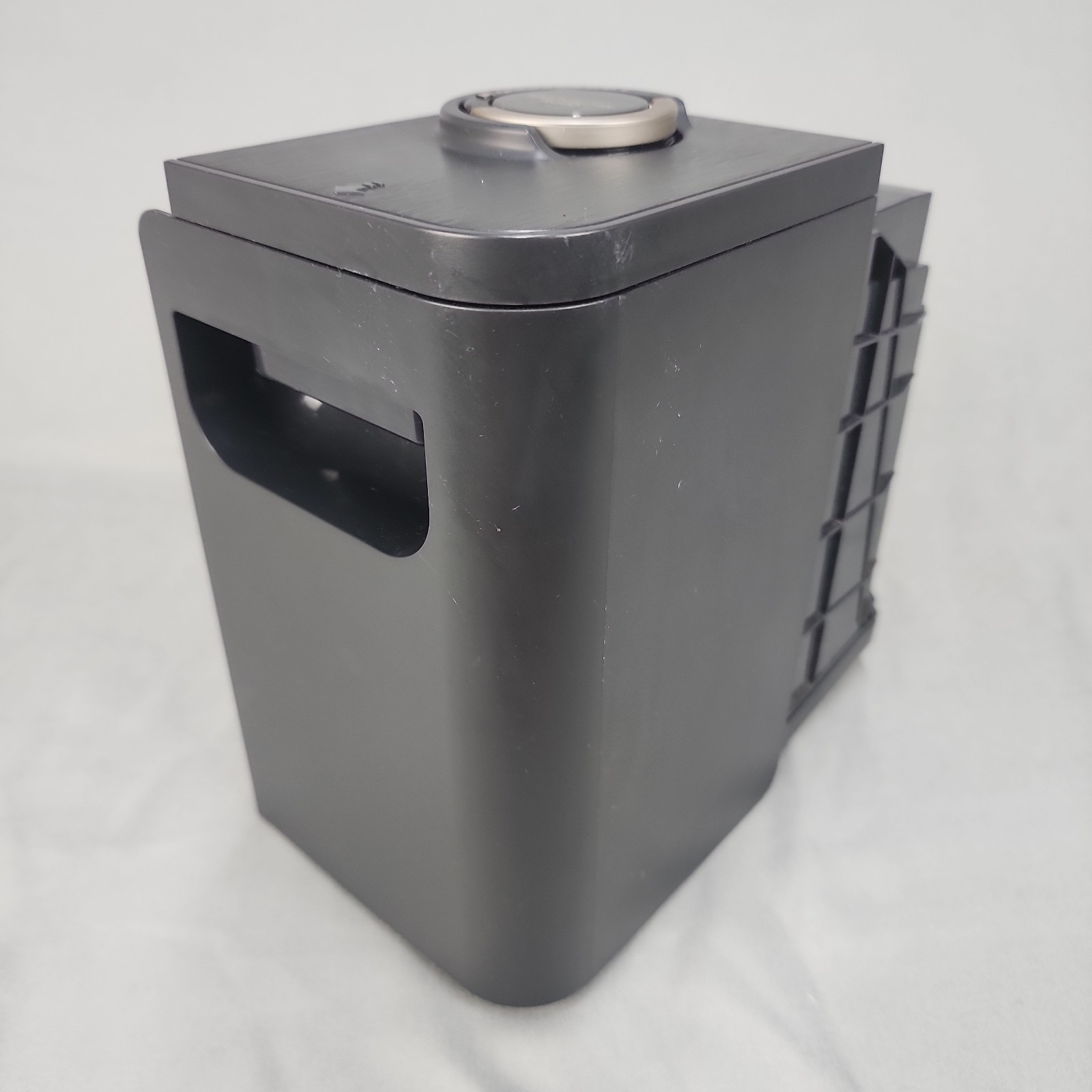 Shark XDRV2900LX PowerDetect 2-In-1 Self-Emptying Nevertouch Dust Bin Only