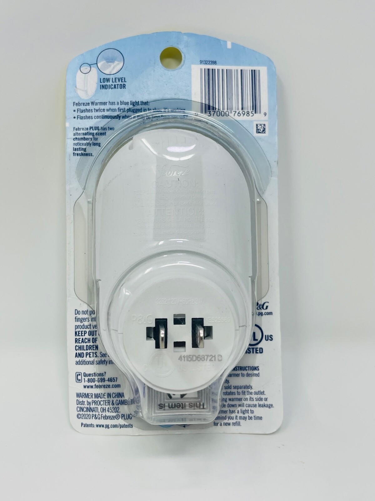 Febreze Oil Warmer Fade Defy Plug 1st day Fresh for 50 Days Low Level Light New