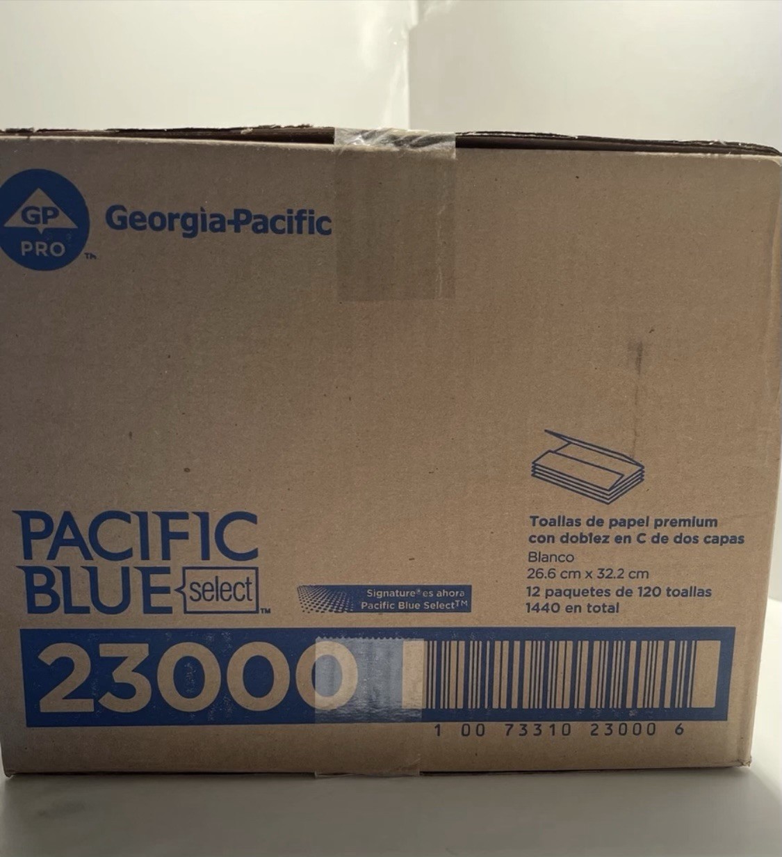 Georgia-Pacific 23000 2-Ply Premium C-Fold Paper Towel – White