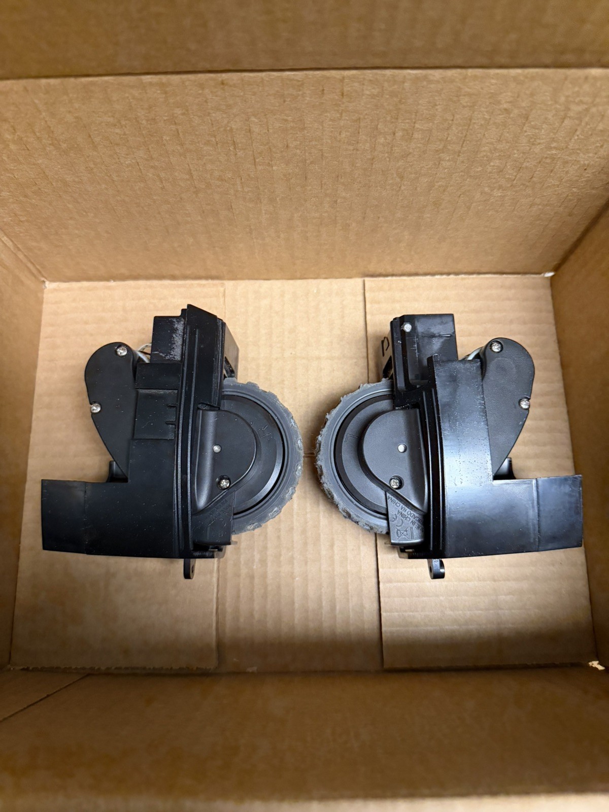 OEM Roomba s9 s9+ Drive Wheels Pair Left Right Wheel Tested Working