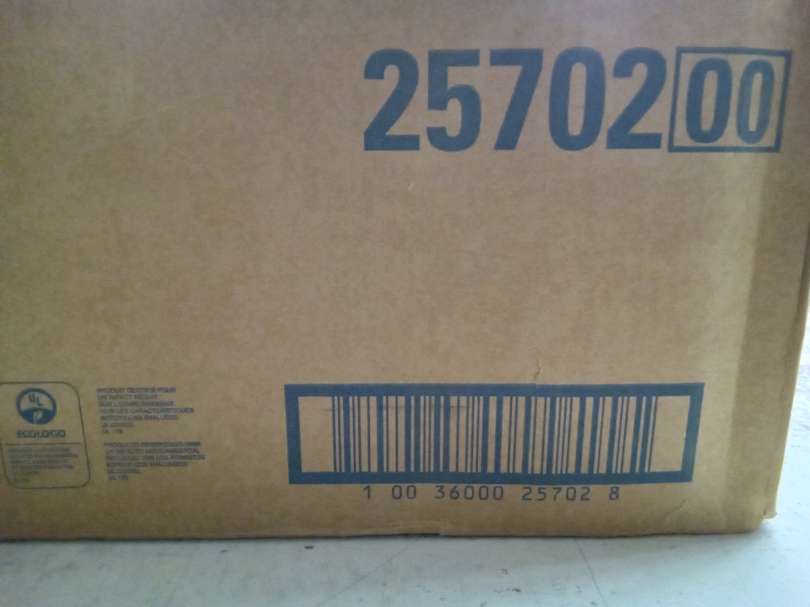 Scott Pro Hardwound Paper Towel Rolls 1150 ft White Blue Core Case of 6 25702