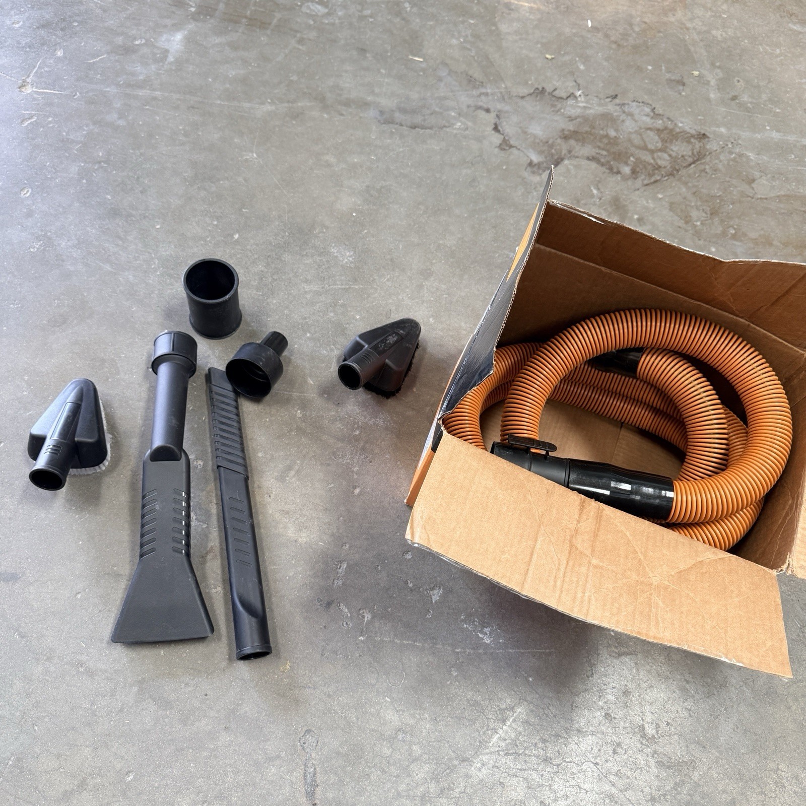 RIDGID VT2534 7-Pc Auto Detailing Kit Orange/Black 1-1/4 in